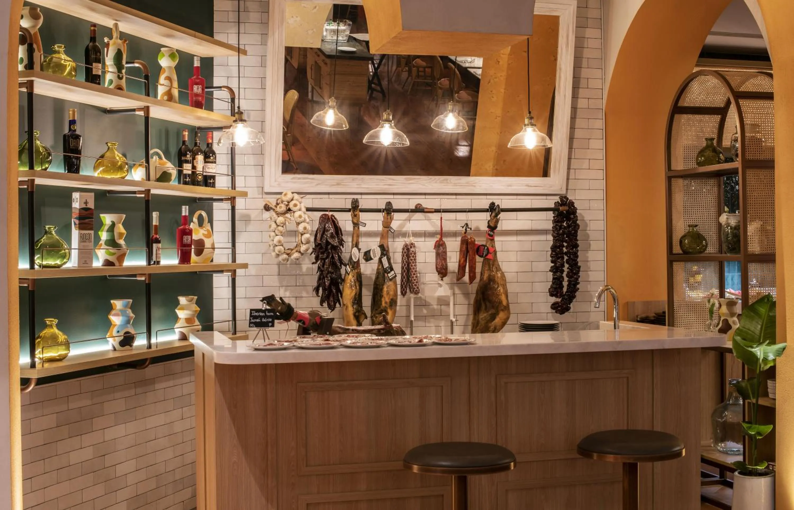 Restaurant/places to eat in SO/ Sotogrande Spa & Golf Resort Hotel