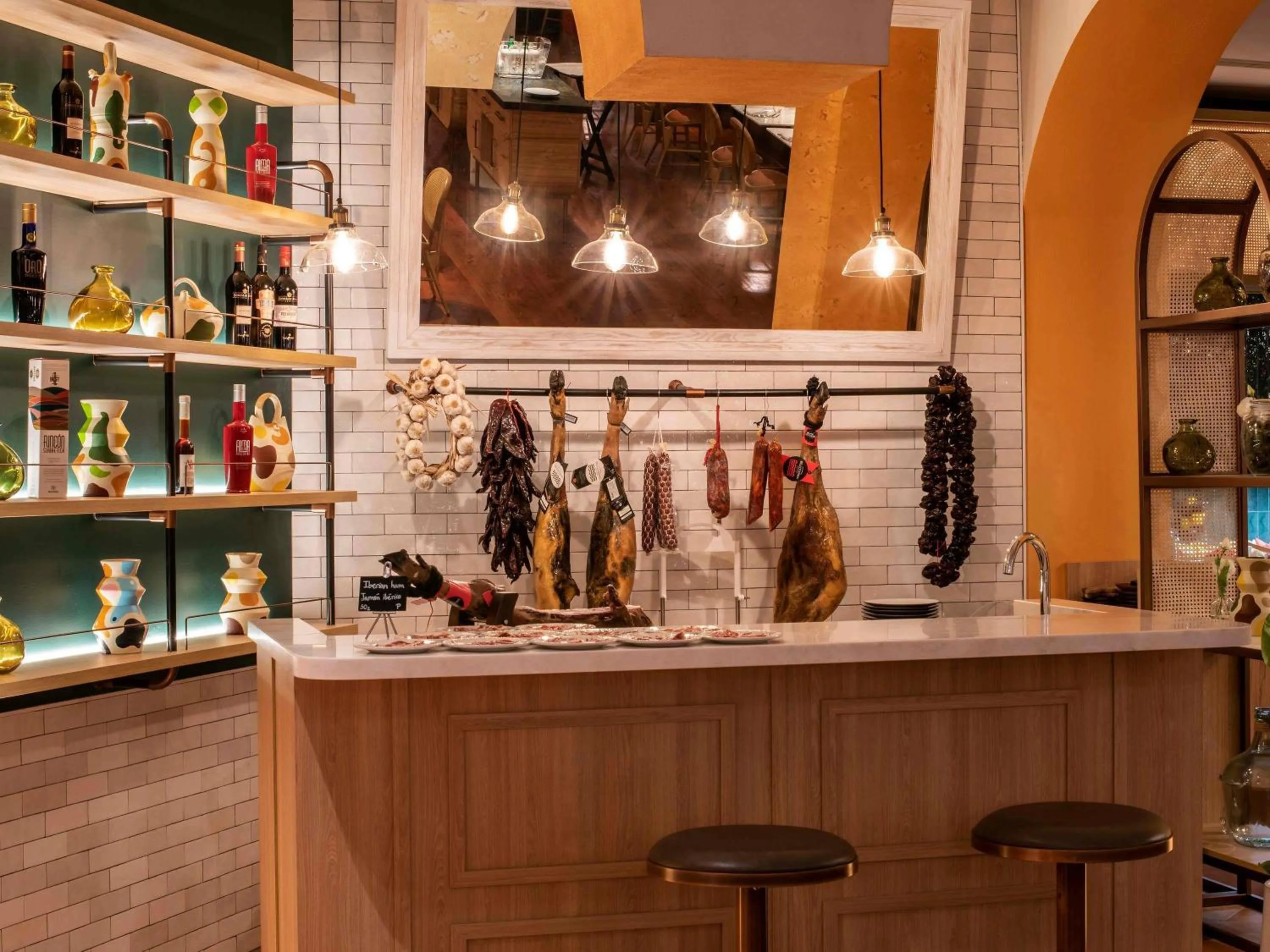 Restaurant/places to eat in SO/ Sotogrande Spa & Golf Resort Hotel