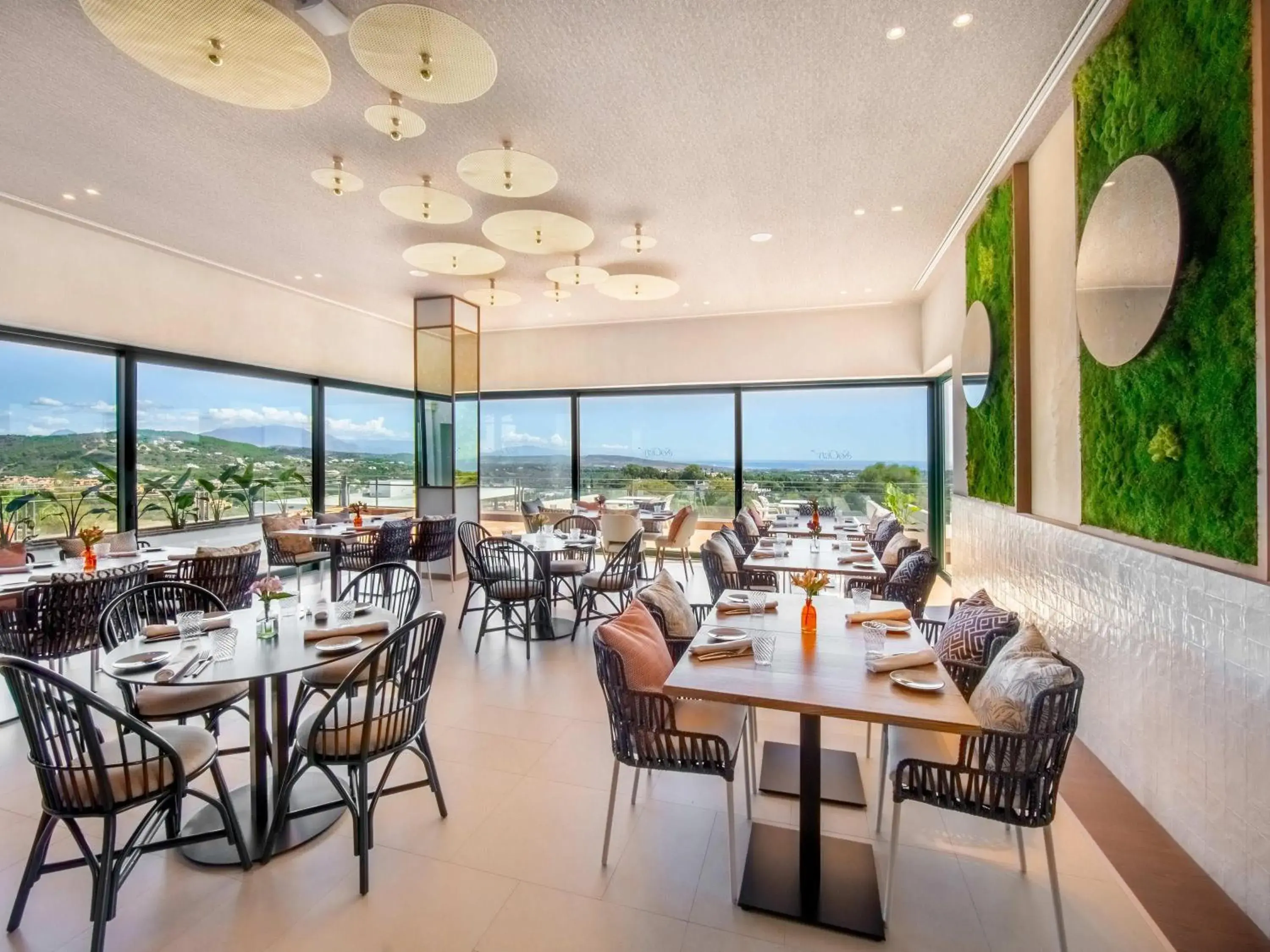 Restaurant/places to eat in SO/ Sotogrande Spa & Golf Resort Hotel Restaurant/places to eat in SO/ Sotogrande Spa & Golf Resort Hotel