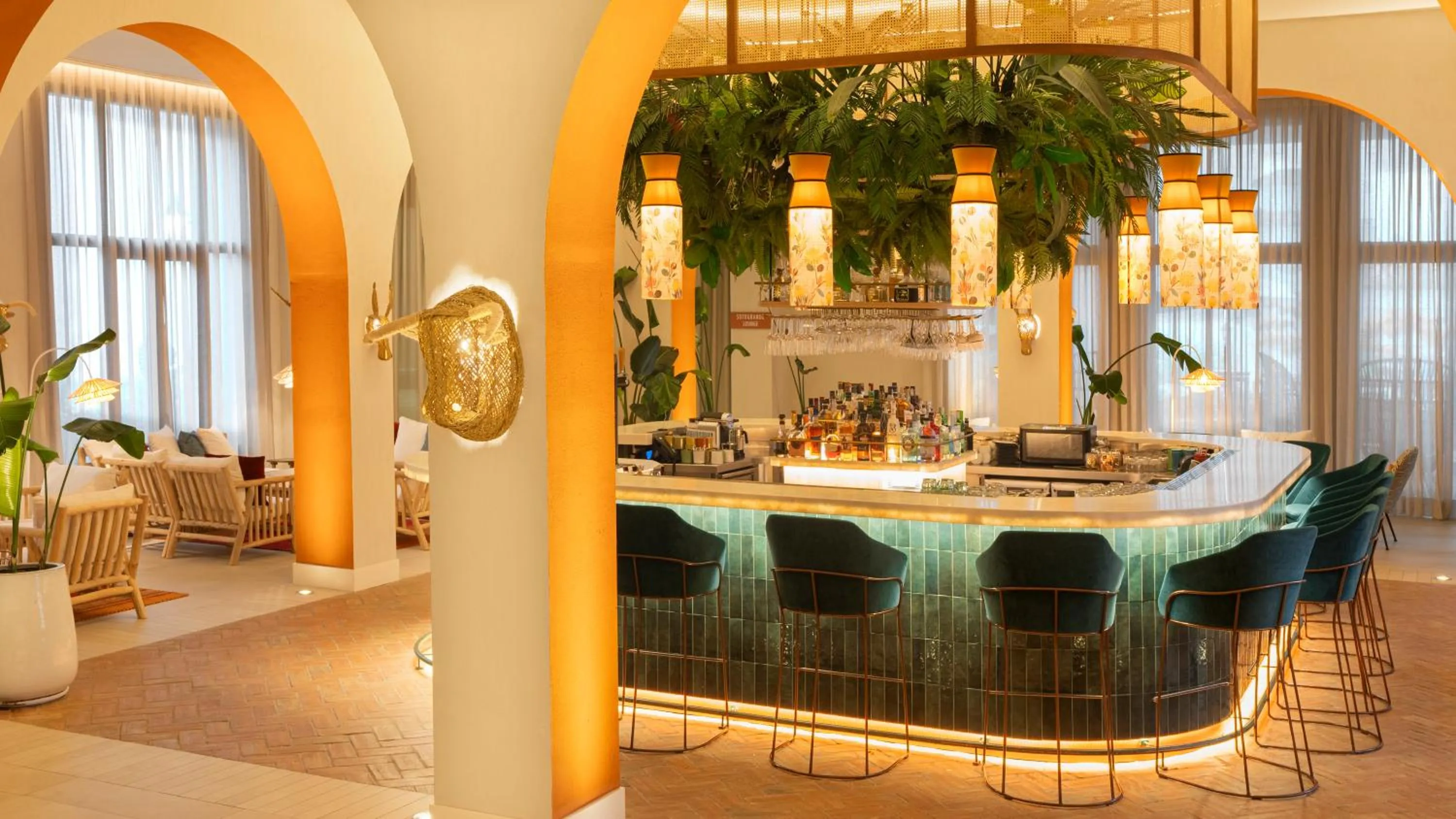 Restaurant/places to eat in SO/ Sotogrande Spa & Golf Resort Hotel