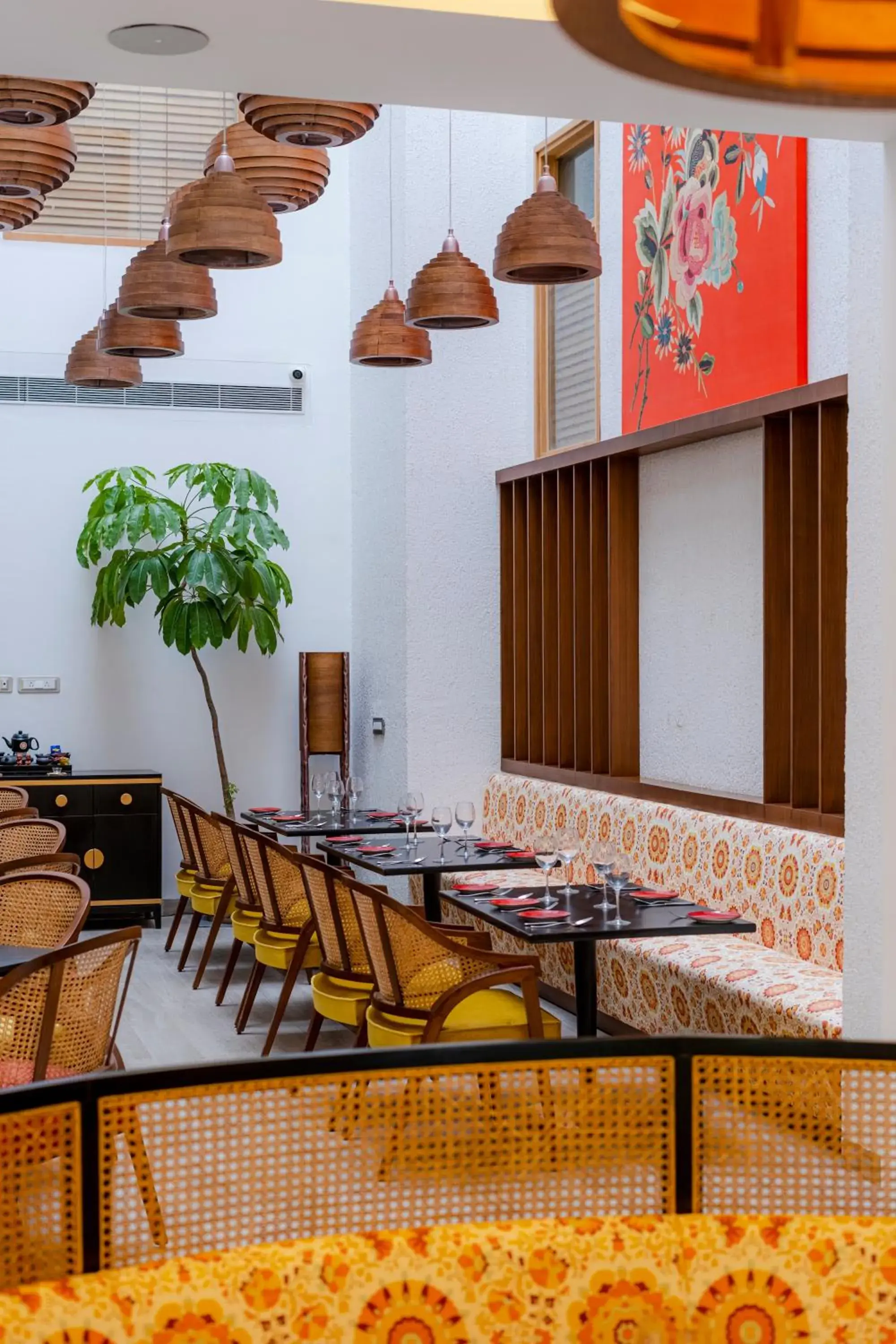 Restaurant/places to eat in ELLAA RESIDENCES Restaurant/places to eat in ELLAA RESIDENCES