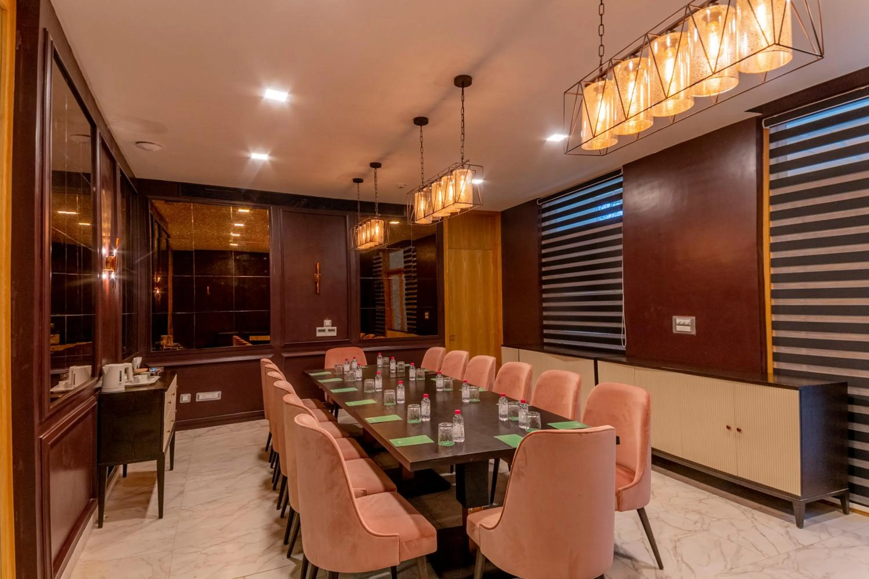 Restaurant/places to eat in ELLAA RESIDENCES