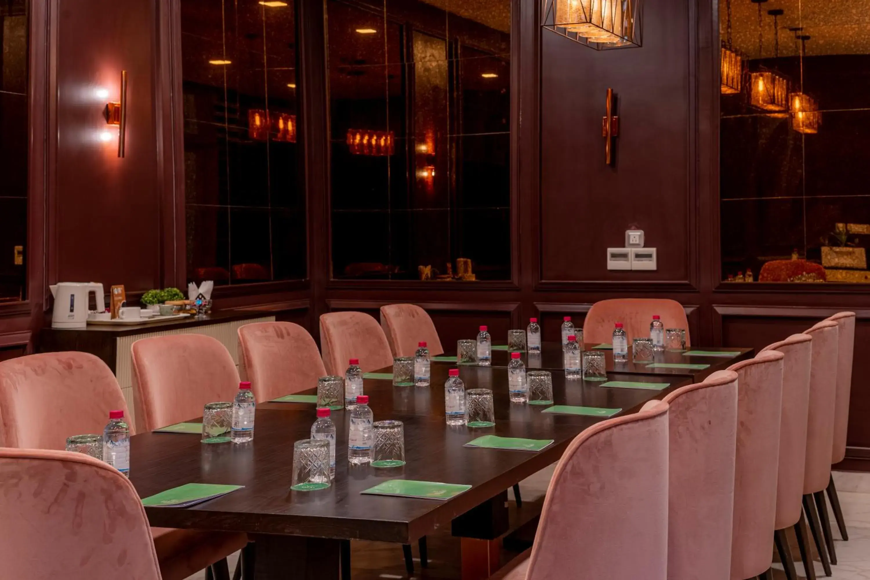 Restaurant/places to eat in ELLAA RESIDENCES Restaurant/places to eat in ELLAA RESIDENCES