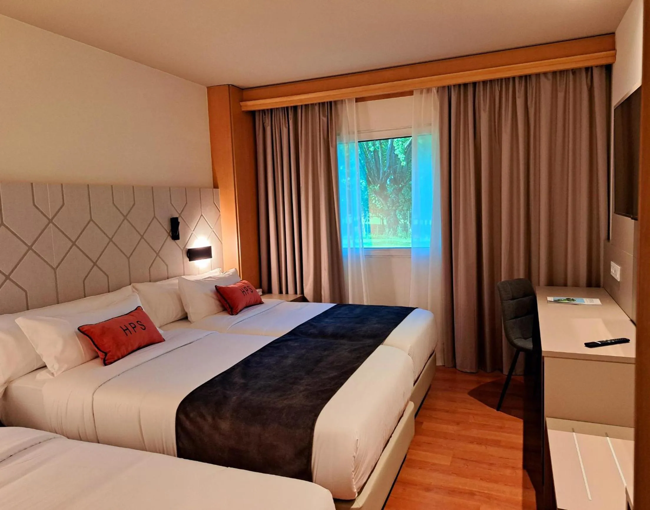 Bedroom, Bed in Hotel Puerta Santander