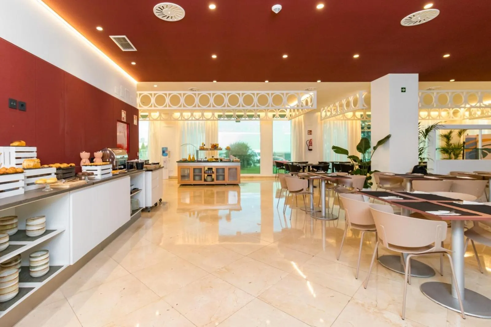 Breakfast in Hotel Puerta Santander