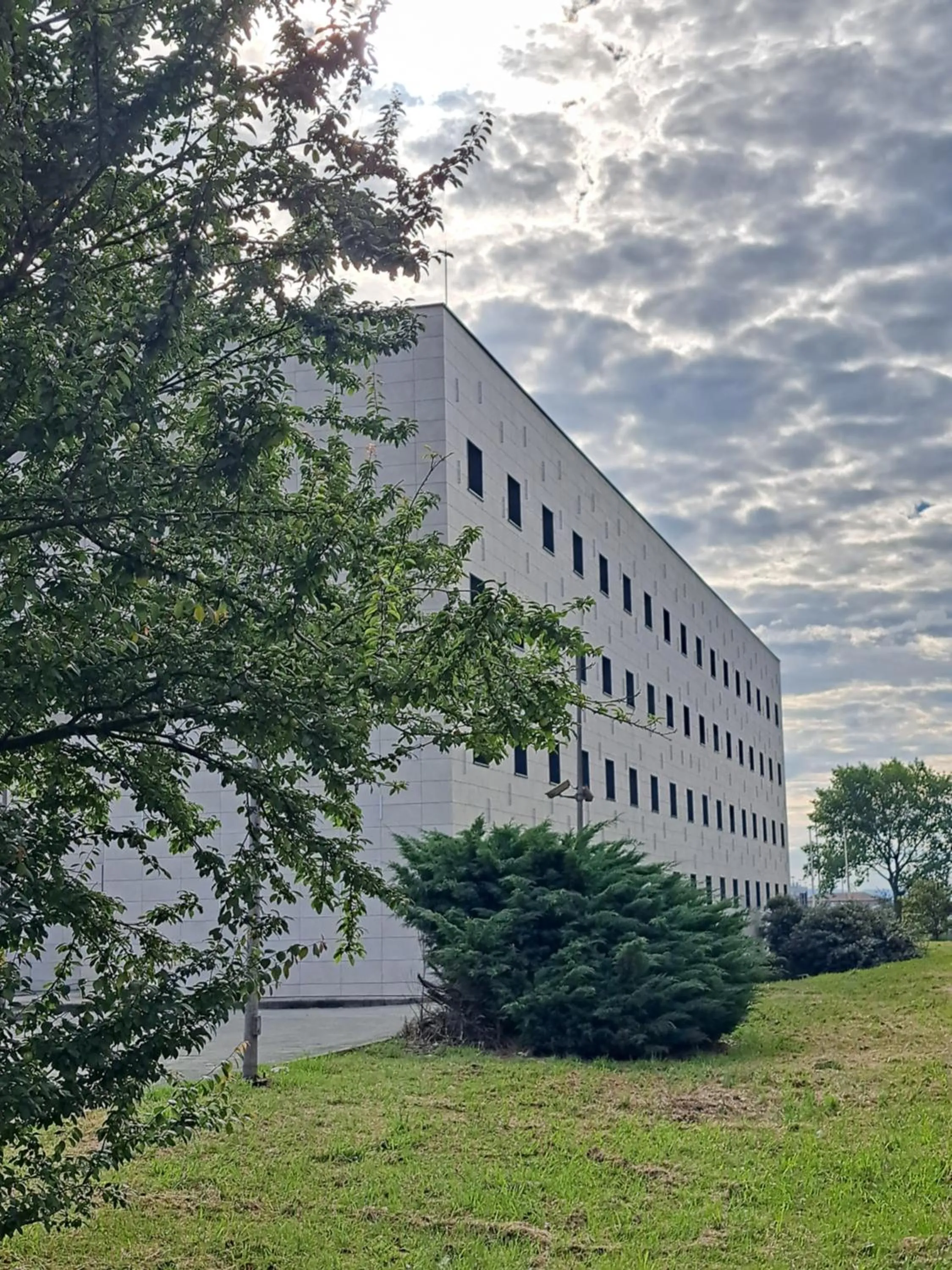 Property building in Hotel Puerta Santander