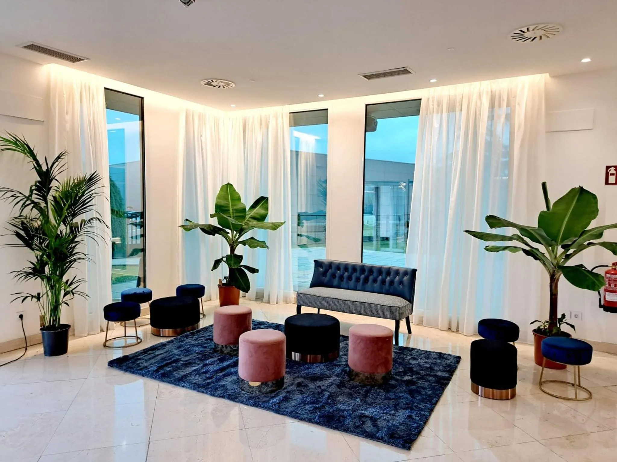 Lobby or reception in Hotel Puerta Santander
