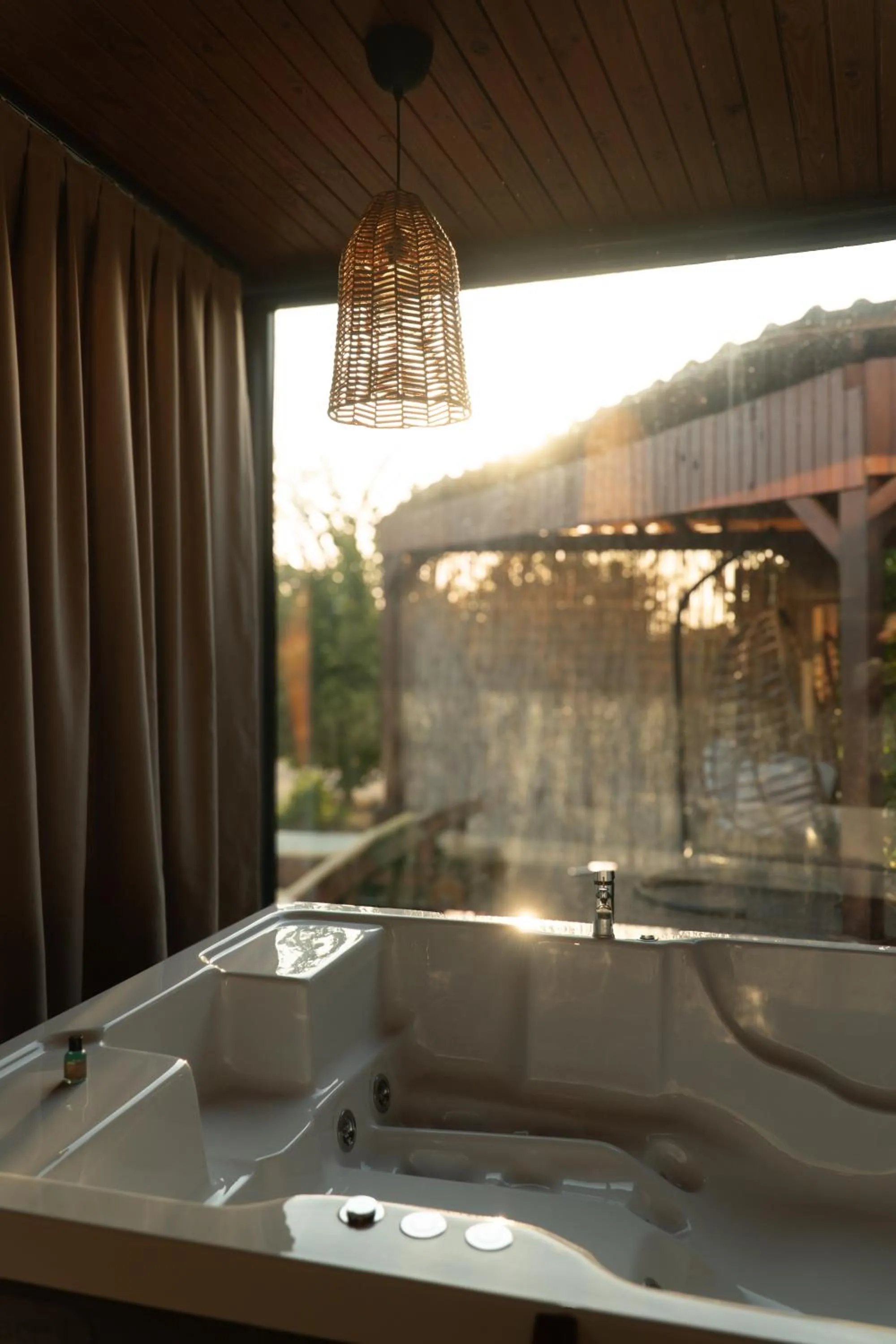 Hot Tub in Mandalin Glamping