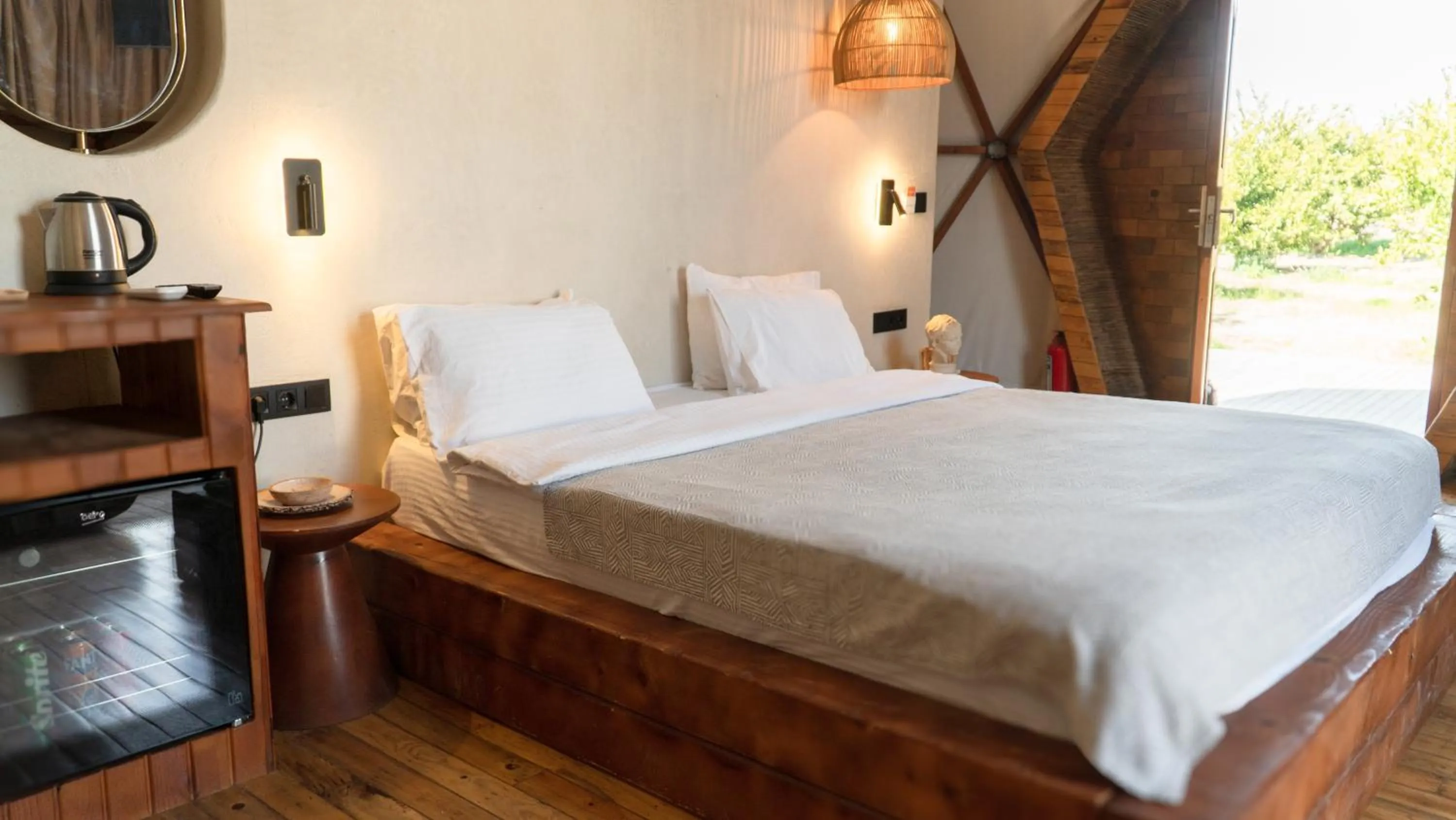 Bed in Mandalin Glamping