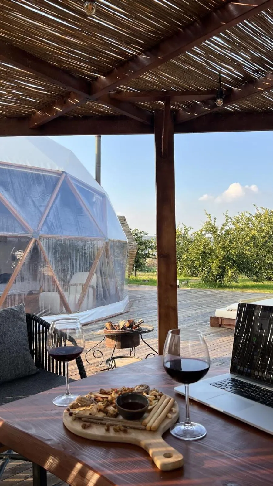 Patio in Mandalin Glamping