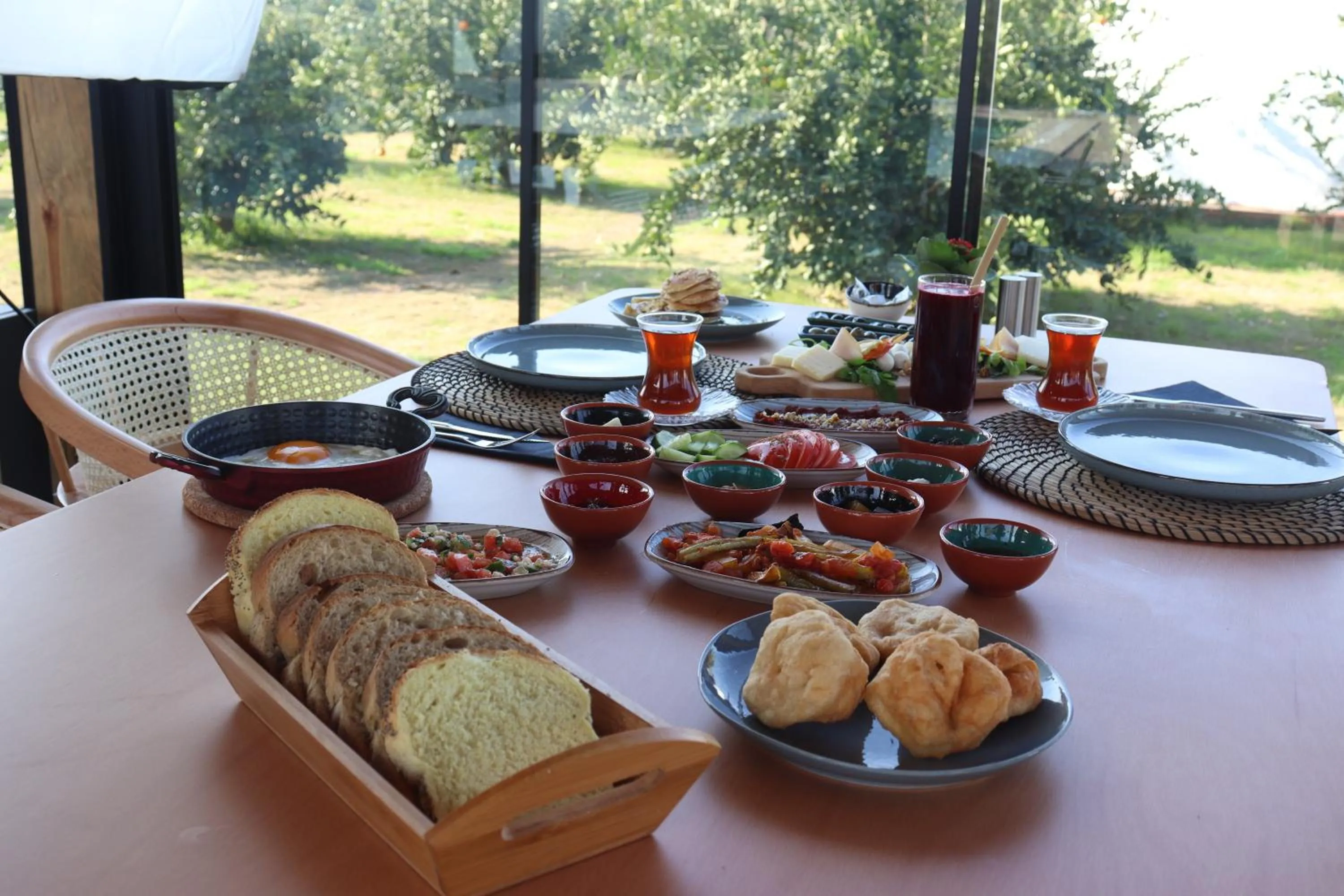 Restaurant/places to eat in Mandalin Glamping