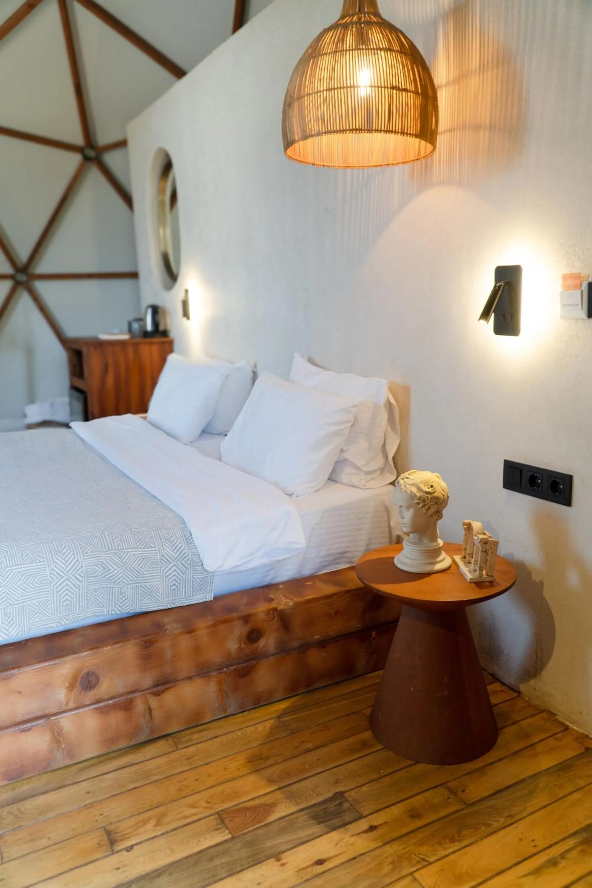 Bed in Mandalin Glamping