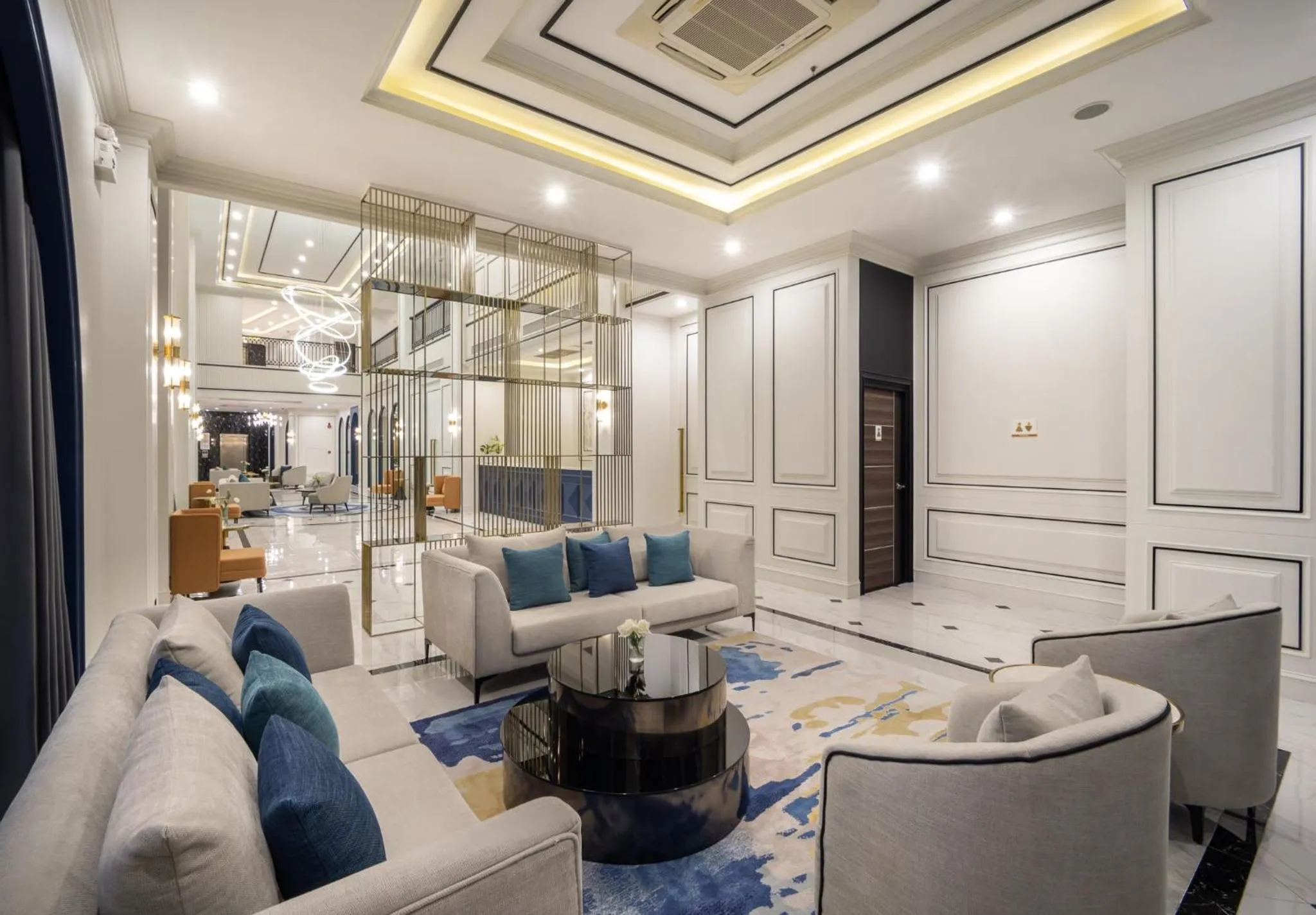 Lobby or reception in Eastin Hotel Vientiane