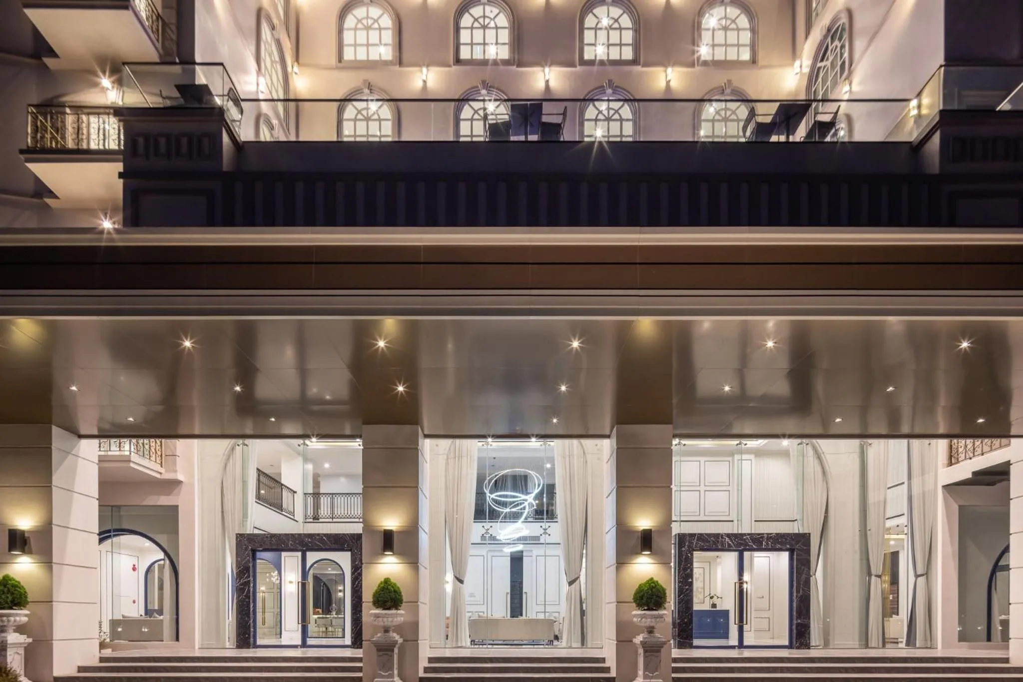 Night in Eastin Hotel Vientiane