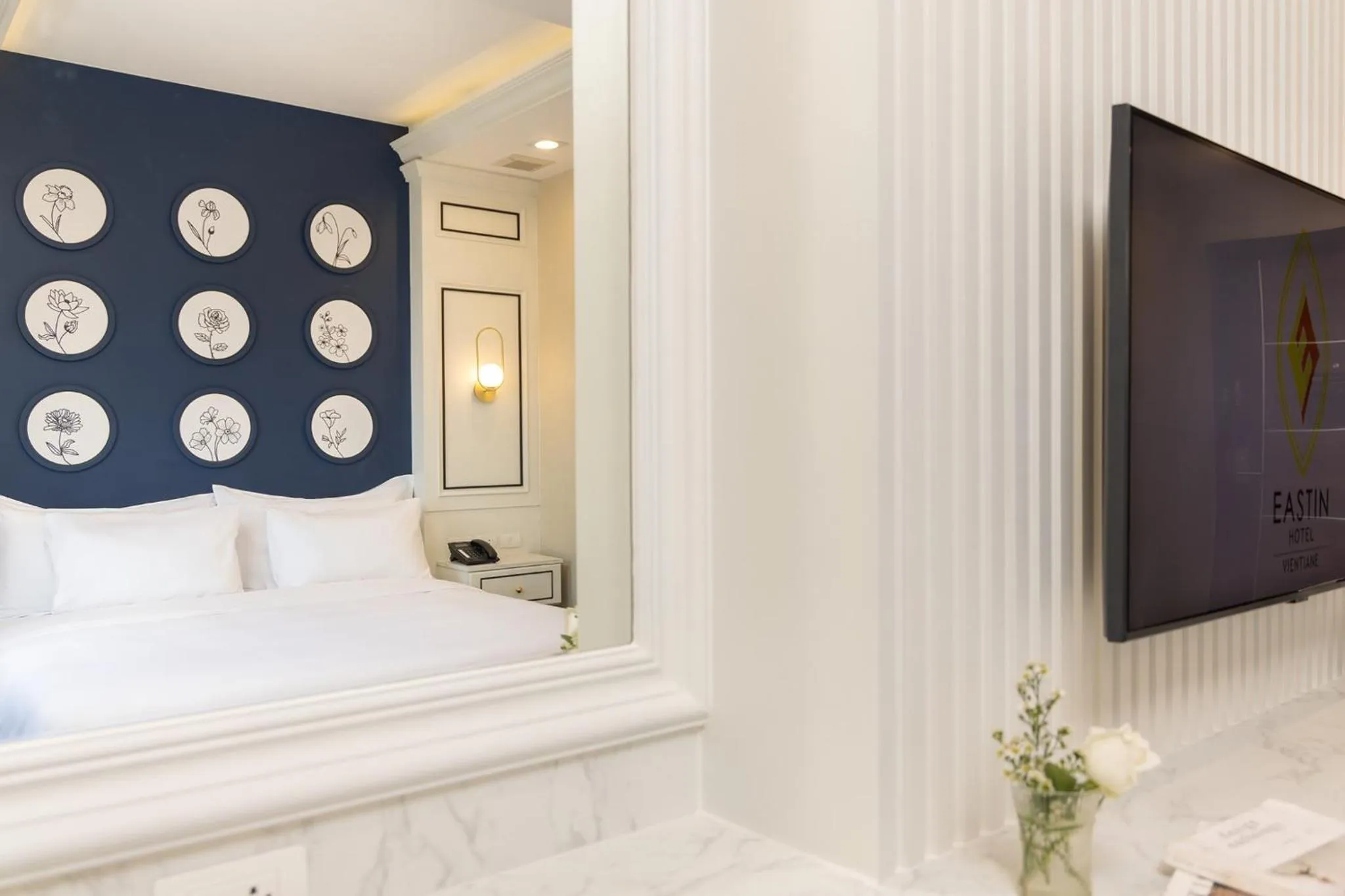 Bed in Eastin Hotel Vientiane