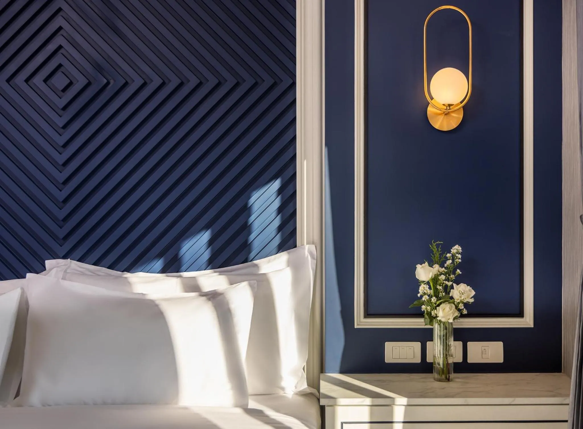 Bed in Eastin Hotel Vientiane