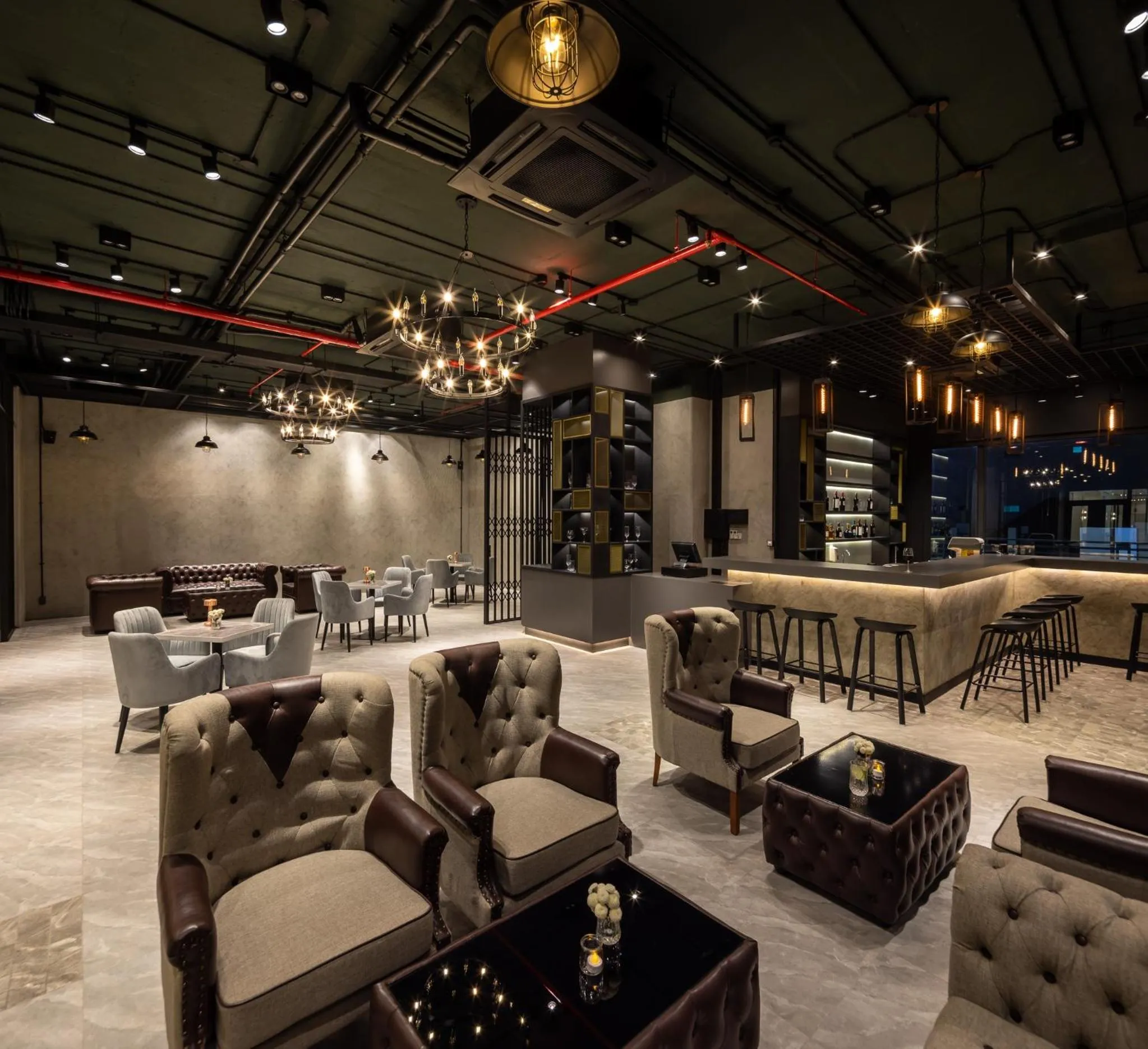 Restaurant/places to eat in Eastin Hotel Vientiane