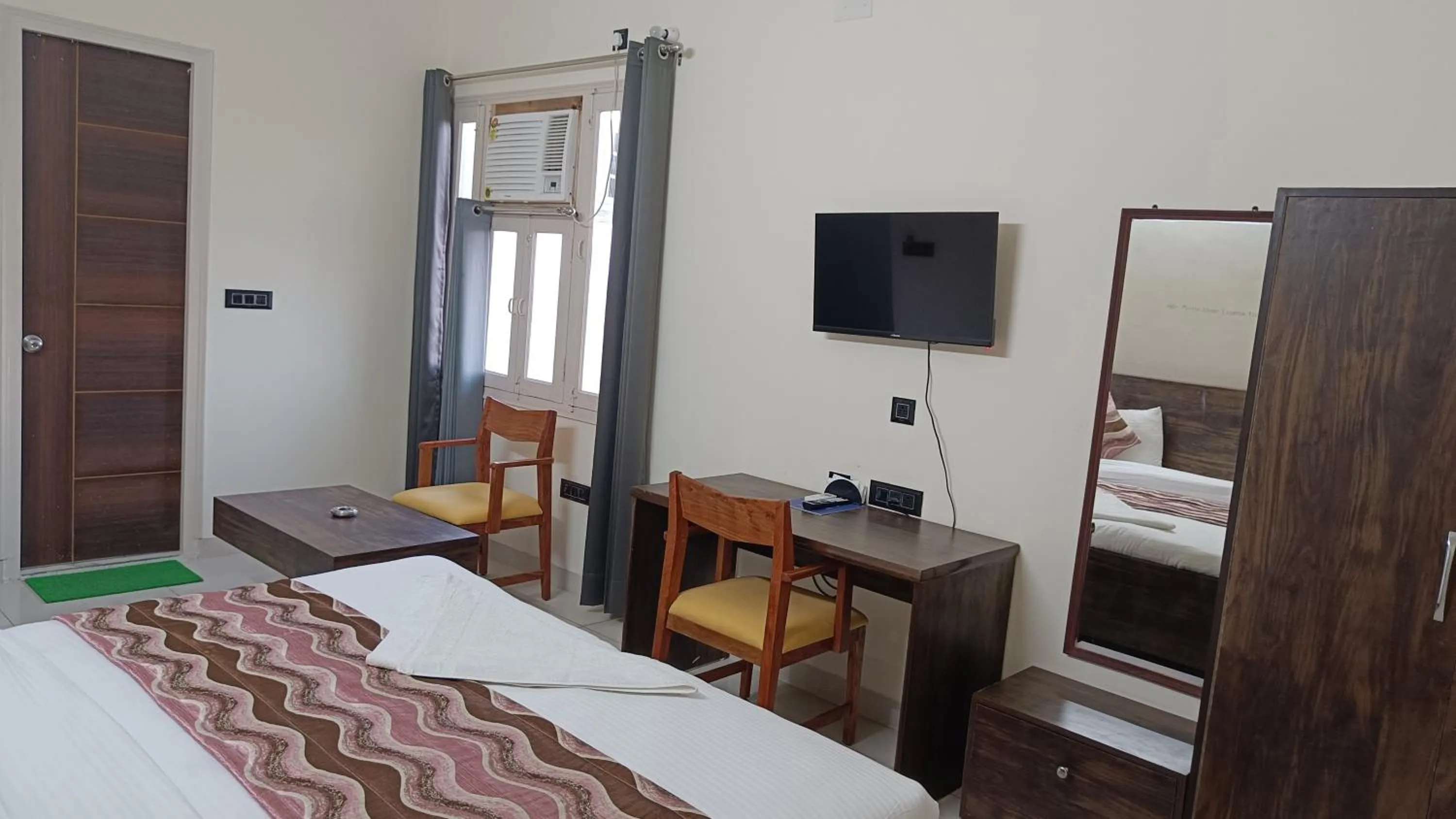 Photo of the whole room in White House Country Inn By PEARL Luxury Hotel In Jhajjar