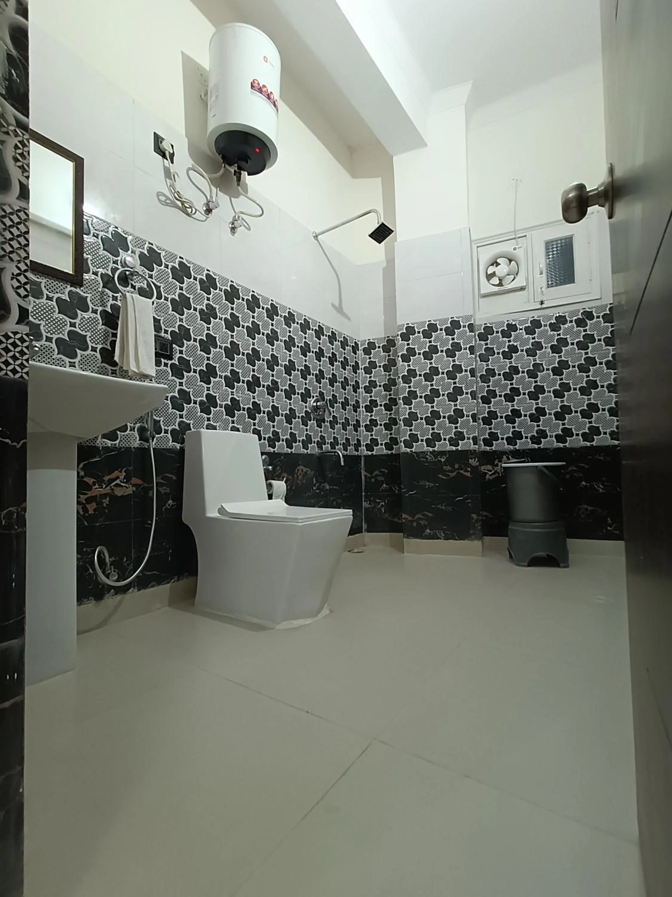 Bathroom in White House Country Inn By PEARL Luxury Hotel In Jhajjar