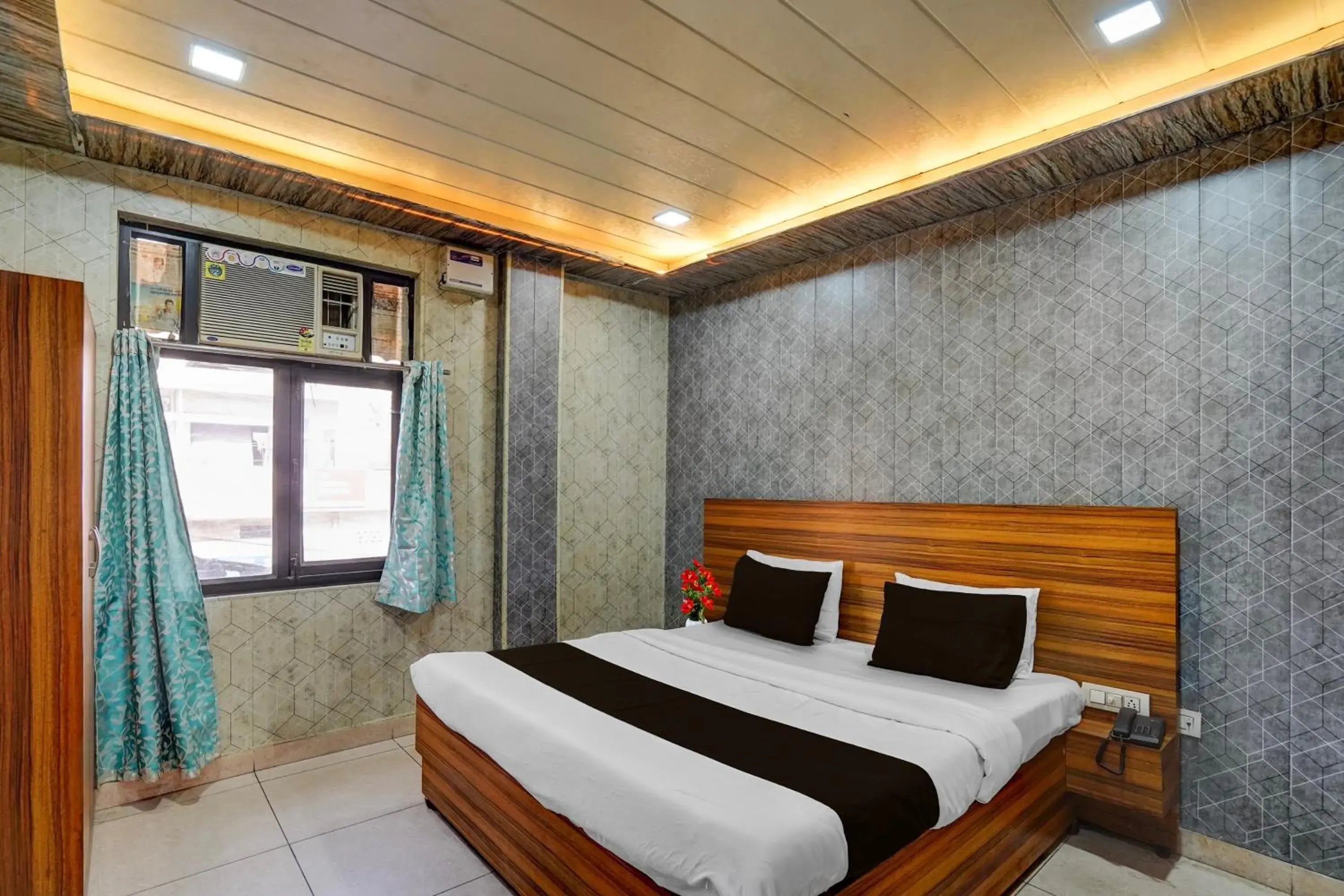 Classic Triple Room - single occupancy in Super Collection O JK Temple Kanpur Formerly Yatika Inn Classic Triple Room - single occupancy in Super Collection O JK Temple Kanpur Formerly Yatika Inn
