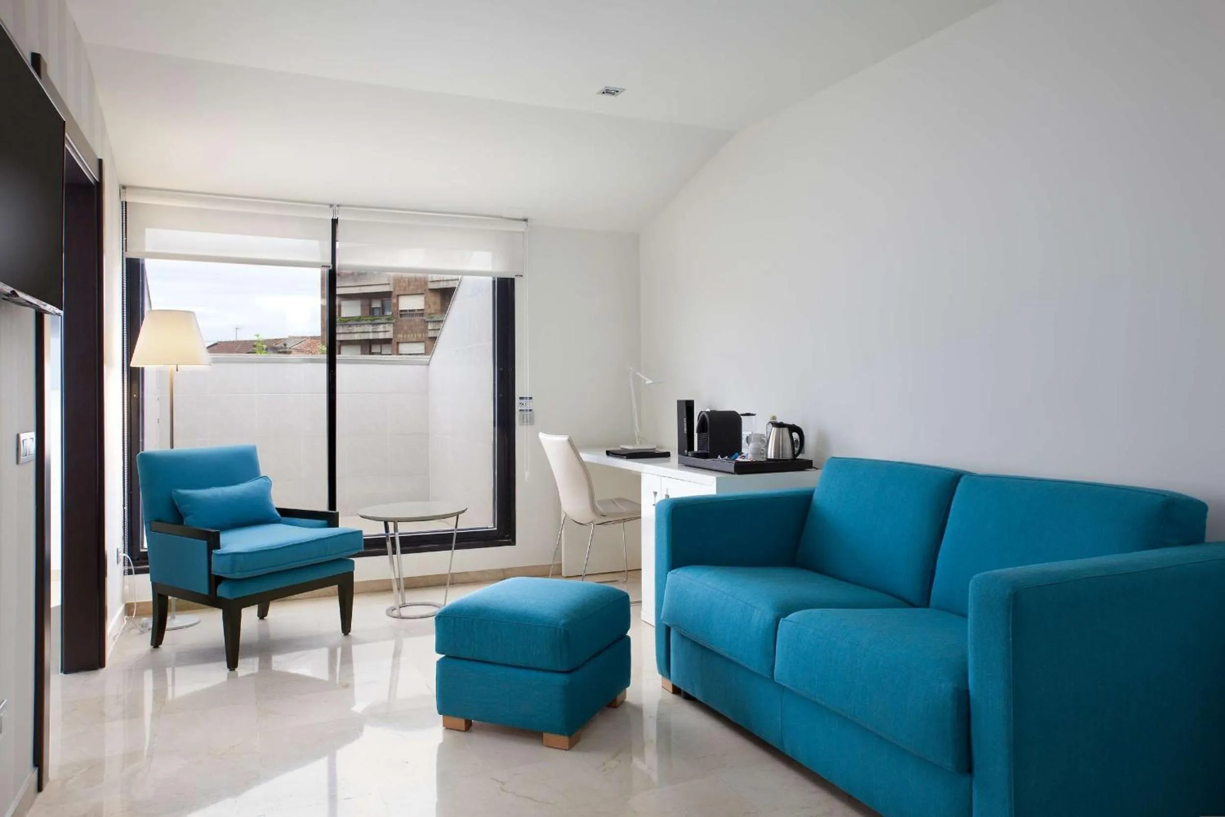 Photo of the whole room in NH Ciudad de Santander