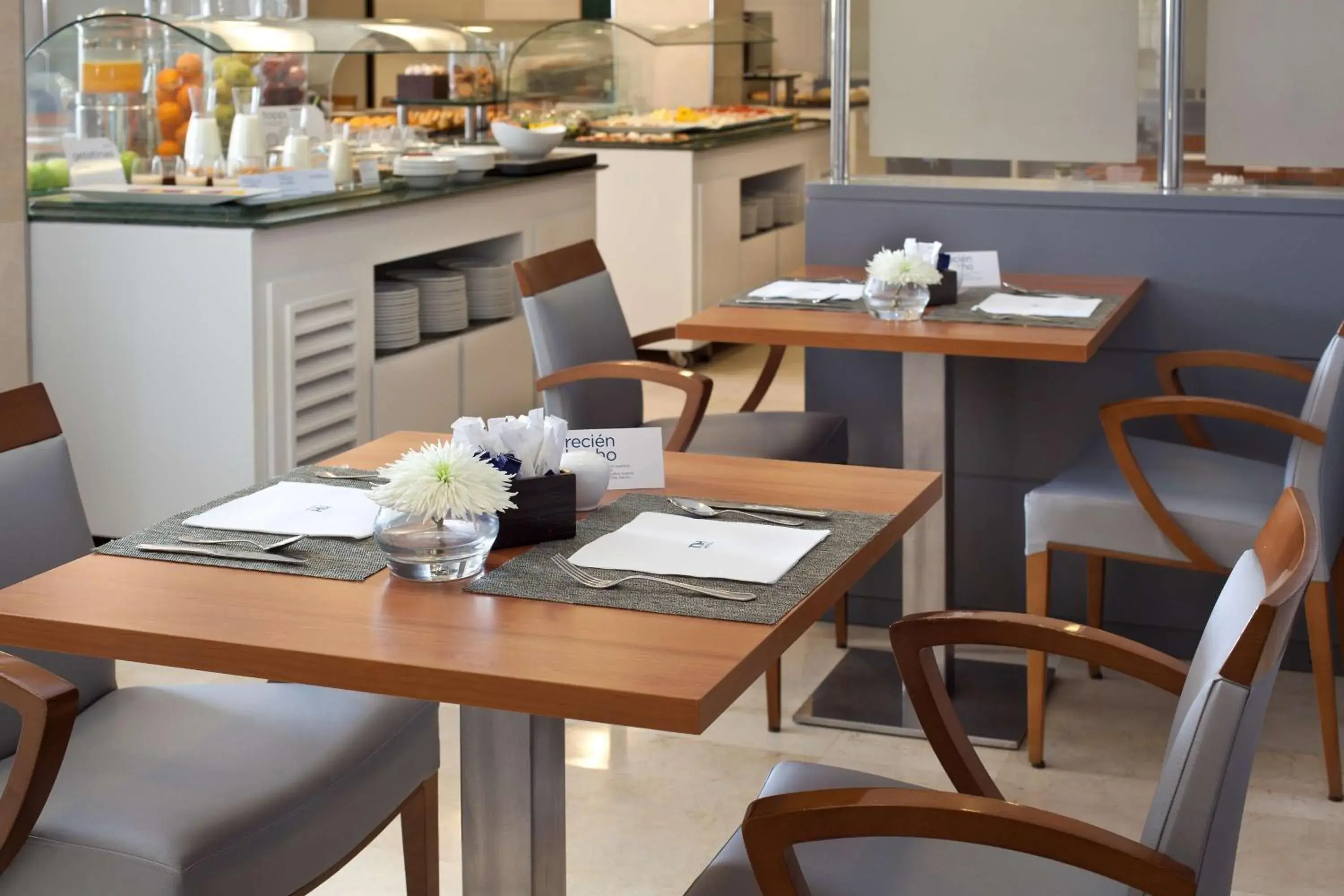 Restaurant/places to eat in NH Ciudad de Santander Restaurant/places to eat in NH Ciudad de Santander