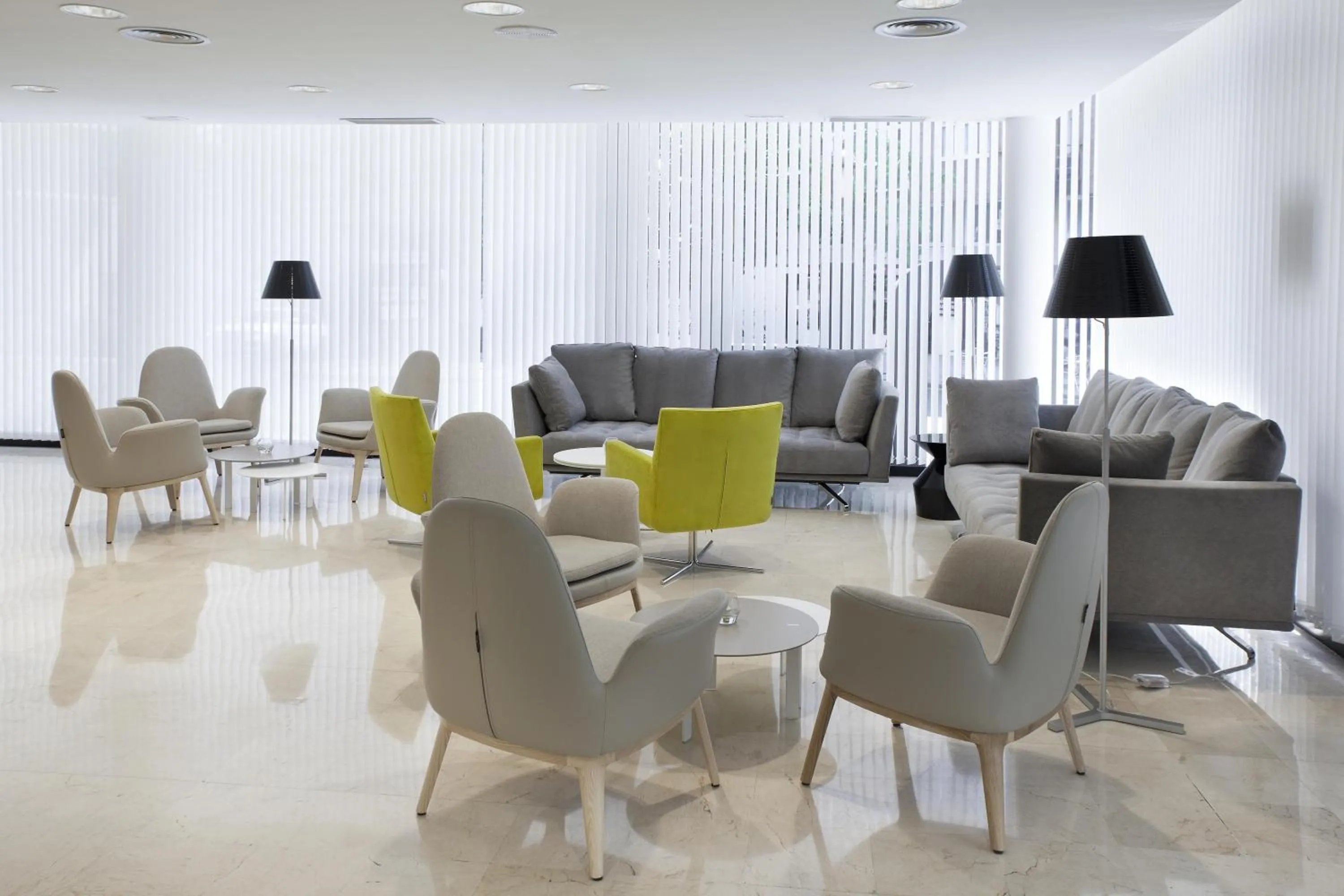 Lobby or reception in NH Ciudad de Santander