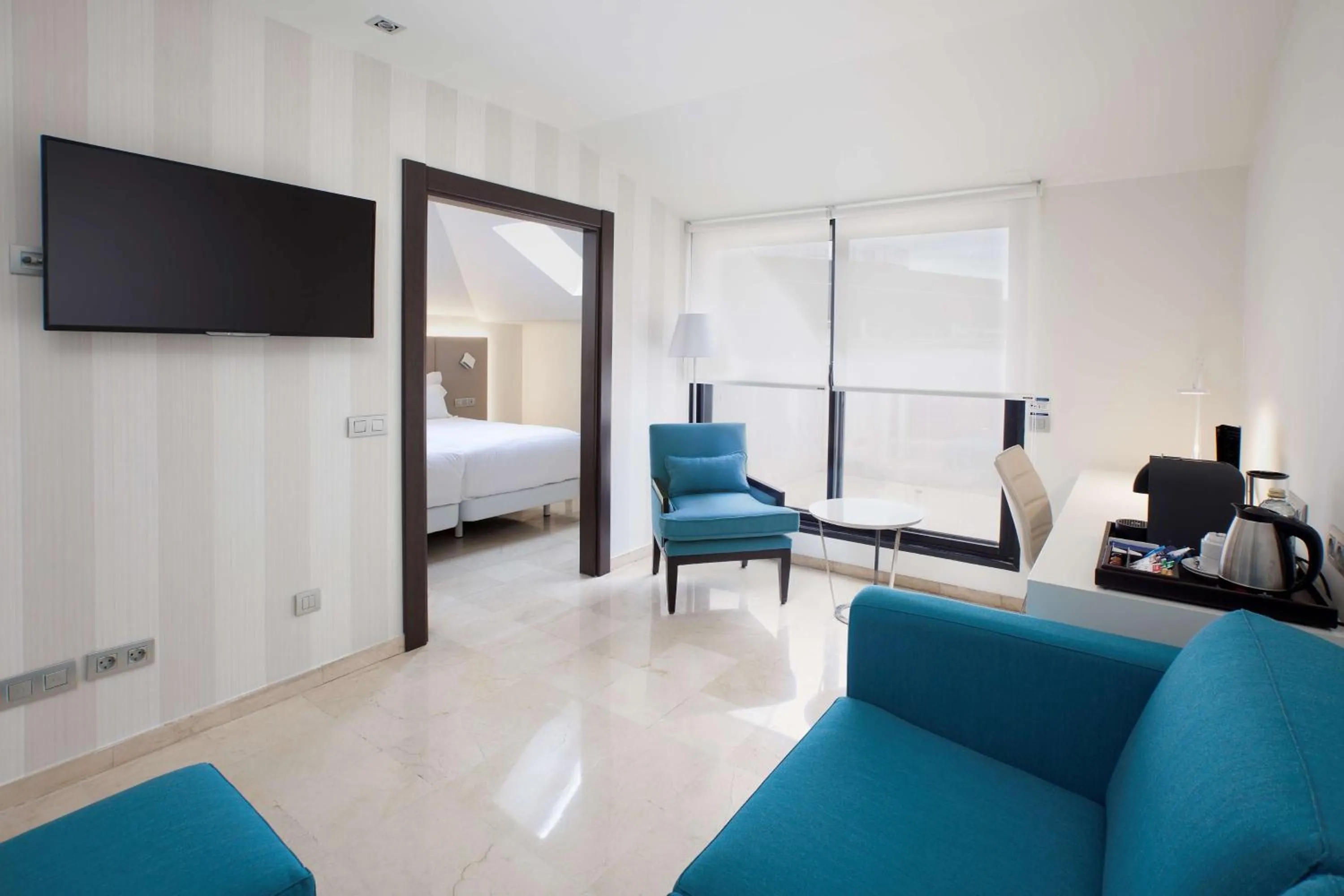 Photo of the whole room, Bed in NH Ciudad de Santander