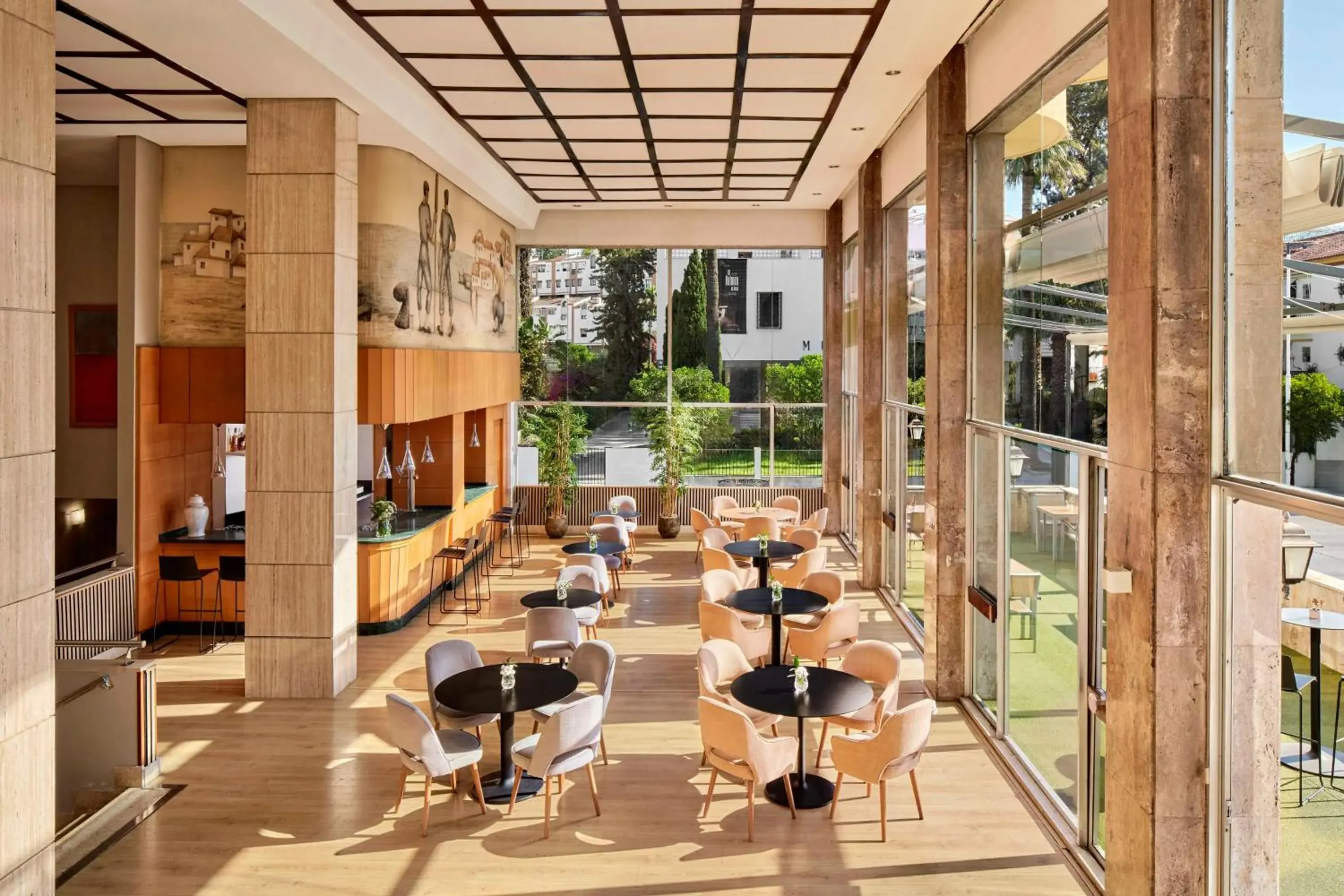Restaurant/places to eat in NH Luz Huelva Restaurant/places to eat in NH Luz Huelva