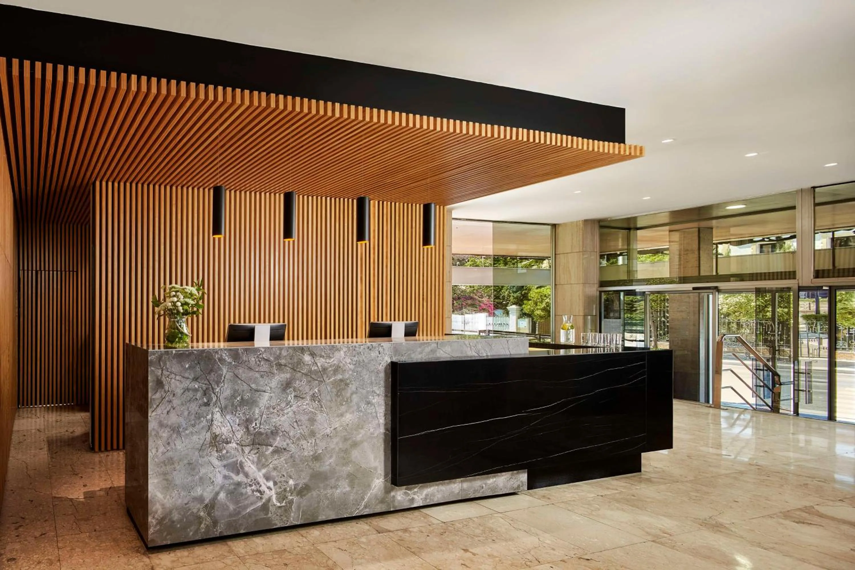 Lobby or reception in NH Luz Huelva