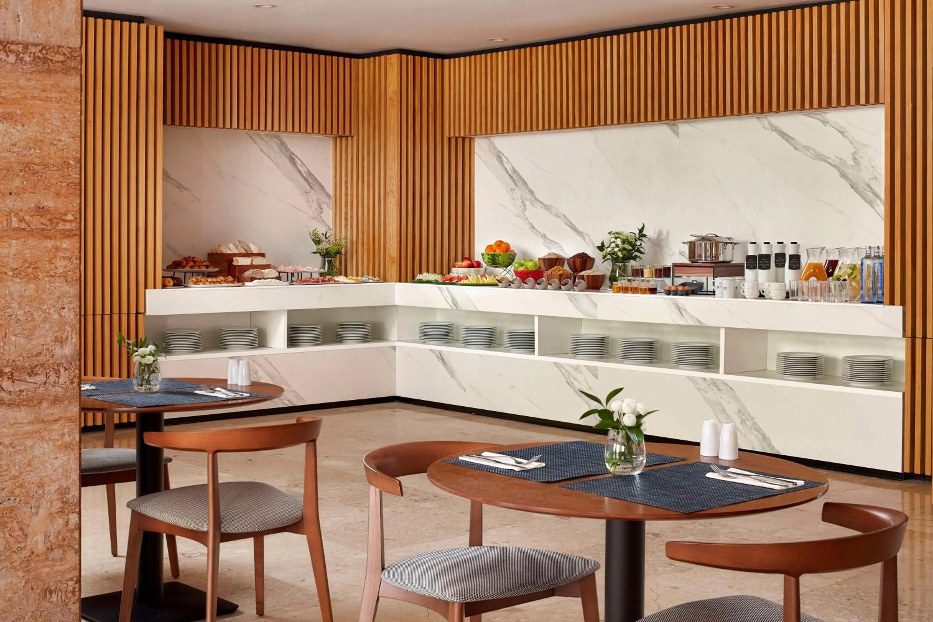 Breakfast in NH Luz Huelva