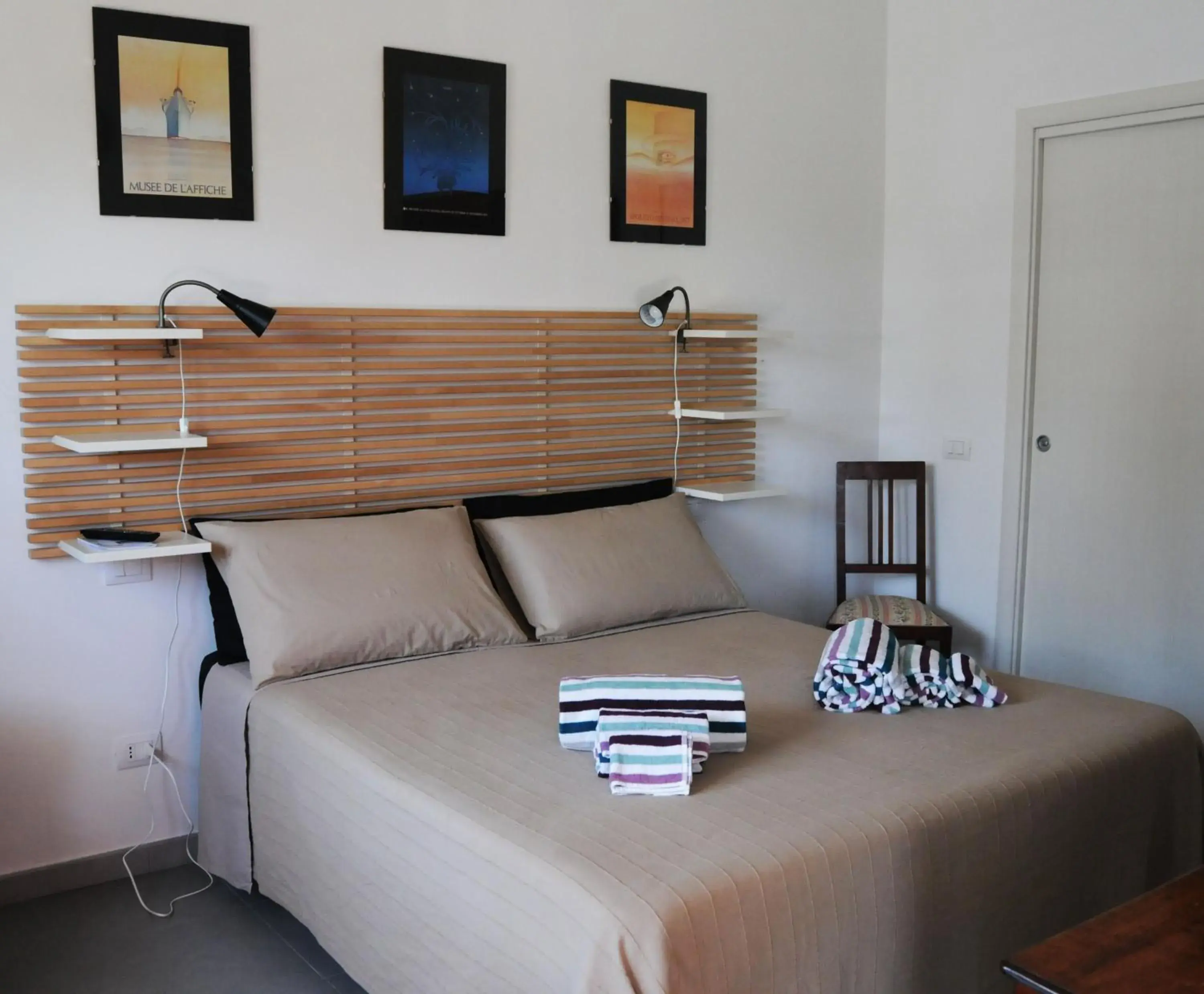 Large Double or Twin Room - single occupancy in Gens Mundi B&B Large Double or Twin Room - single occupancy in Gens Mundi B&B