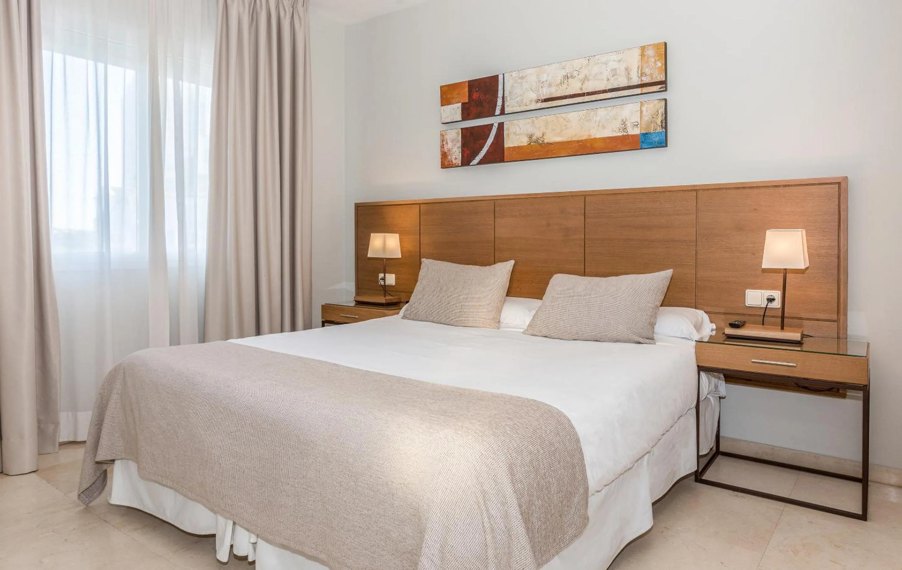 Bed in Ona Alanda Club Marbella