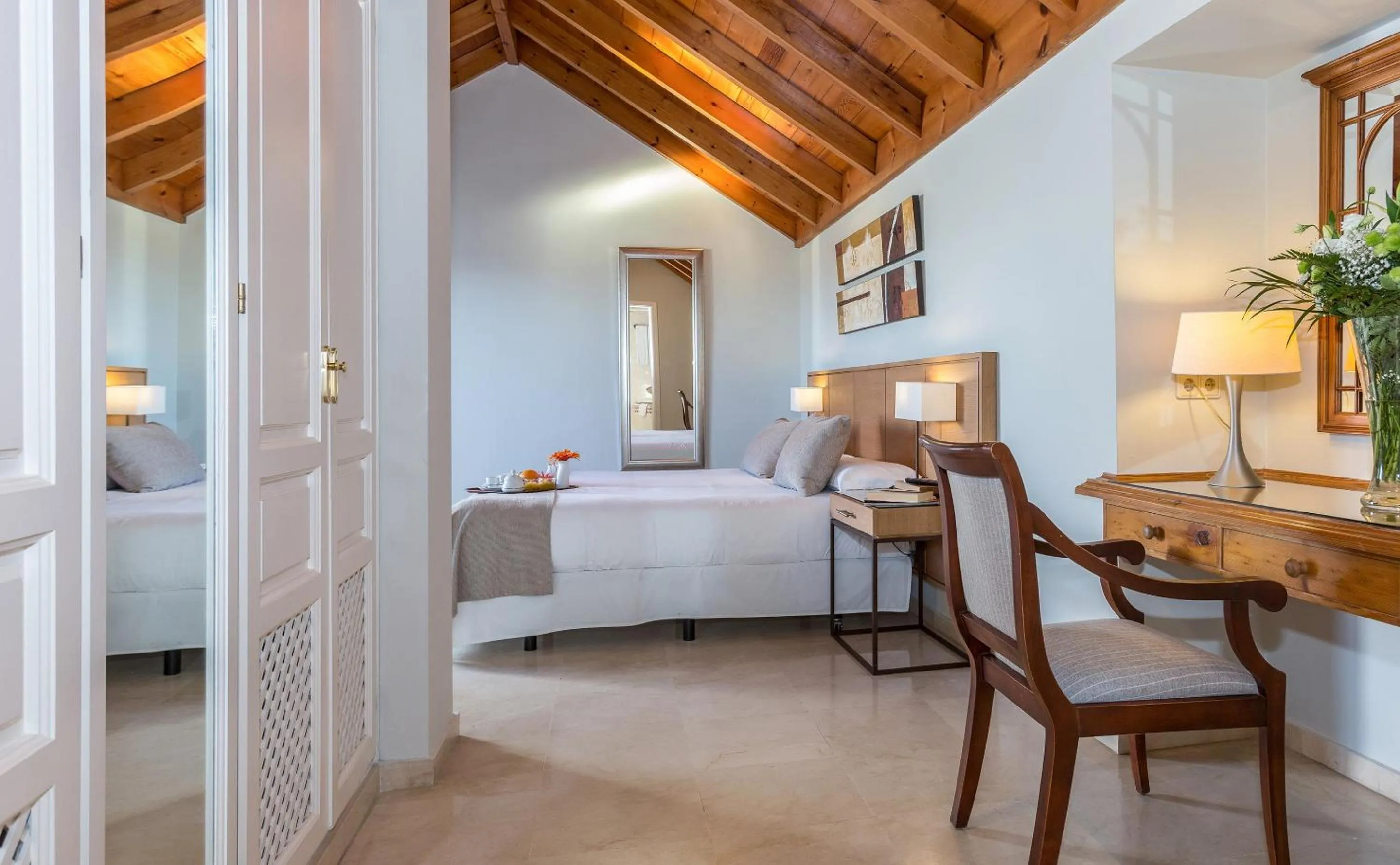 Decorative detail, Bed in Ona Alanda Club Marbella