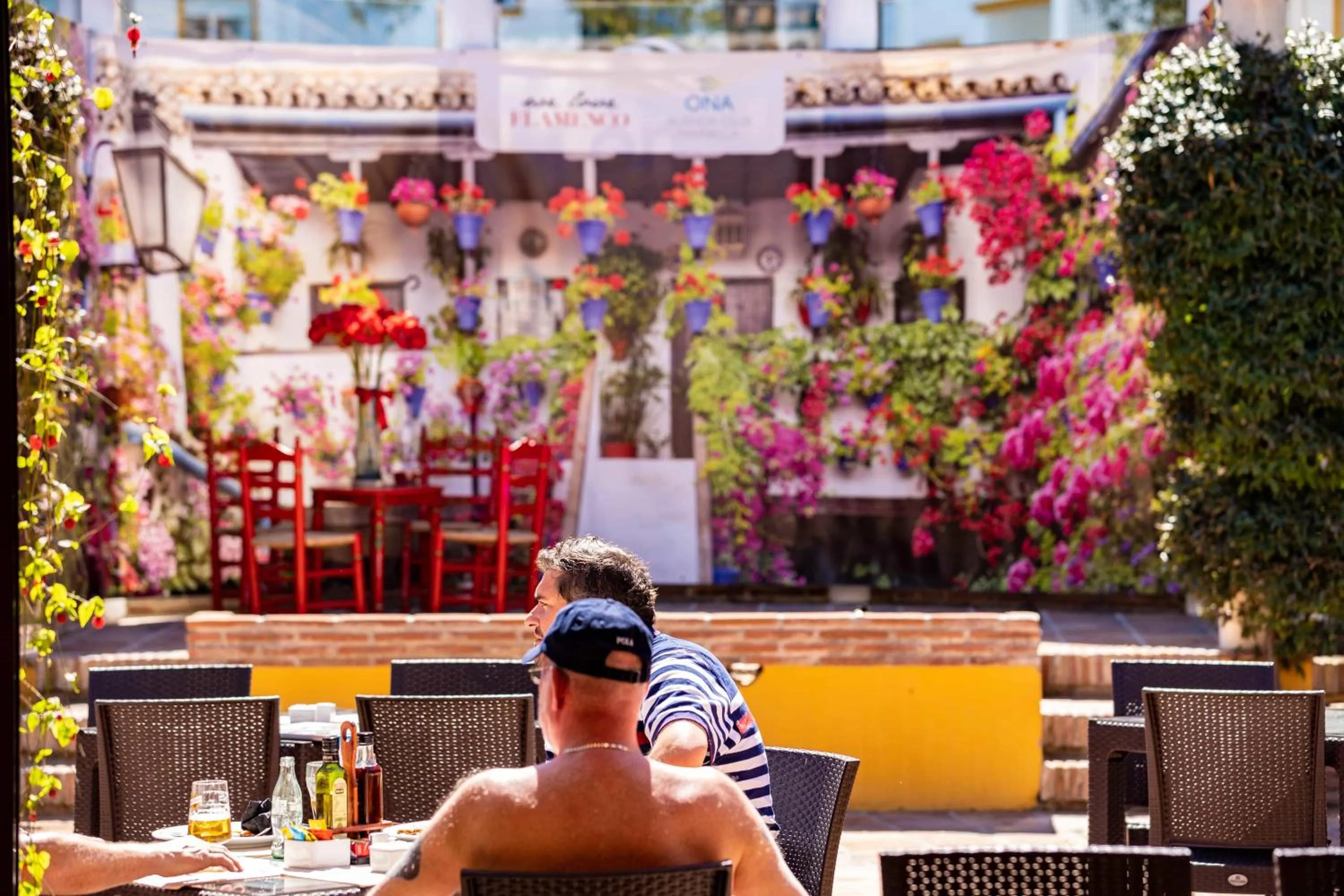 People in Ona Alanda Club Marbella