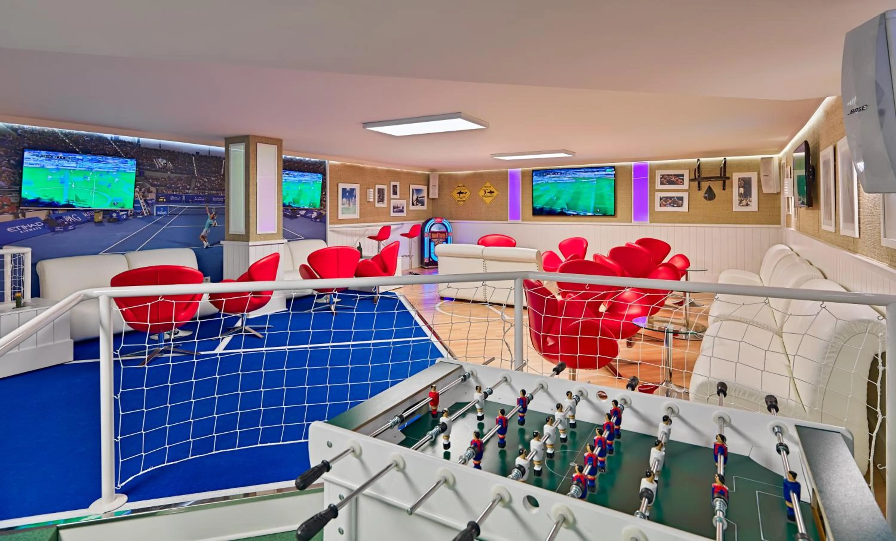 Game Room in H10 Conquistador