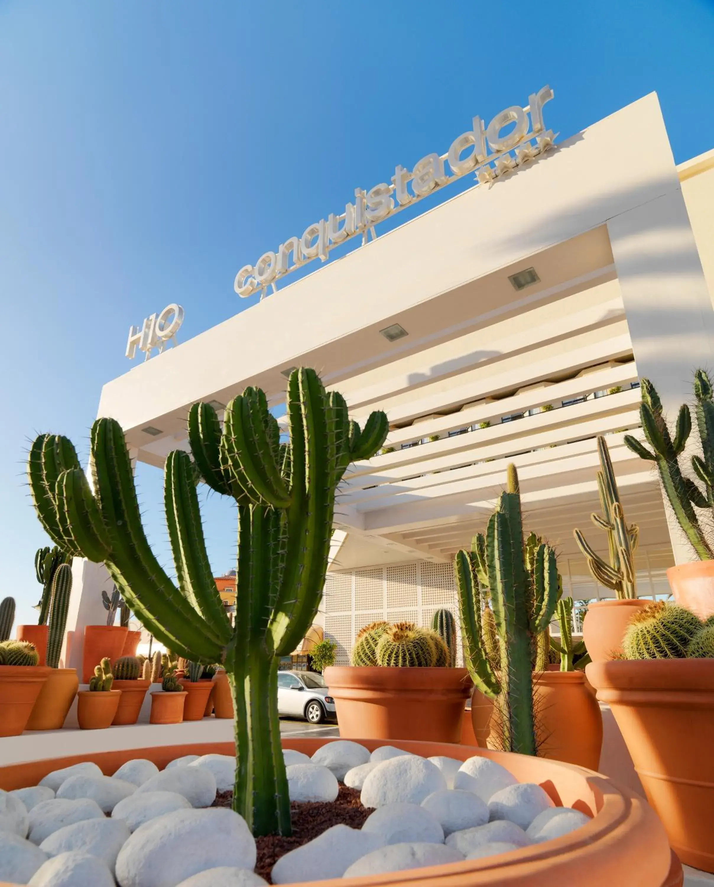 Facade/entrance in H10 Conquistador Facade/entrance in H10 Conquistador