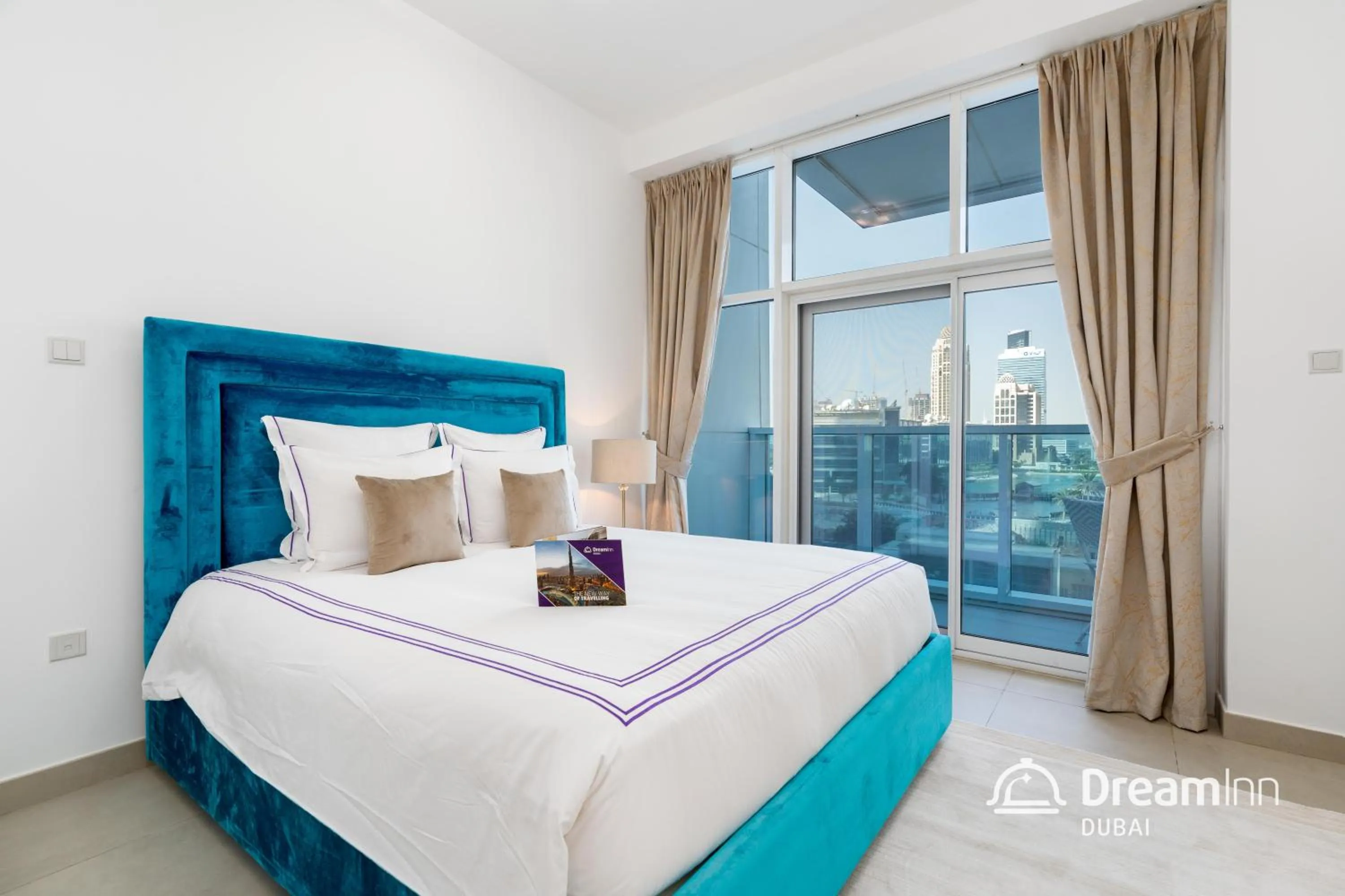 Bed in Dream Inn Apartments - Marina Arcade Tower