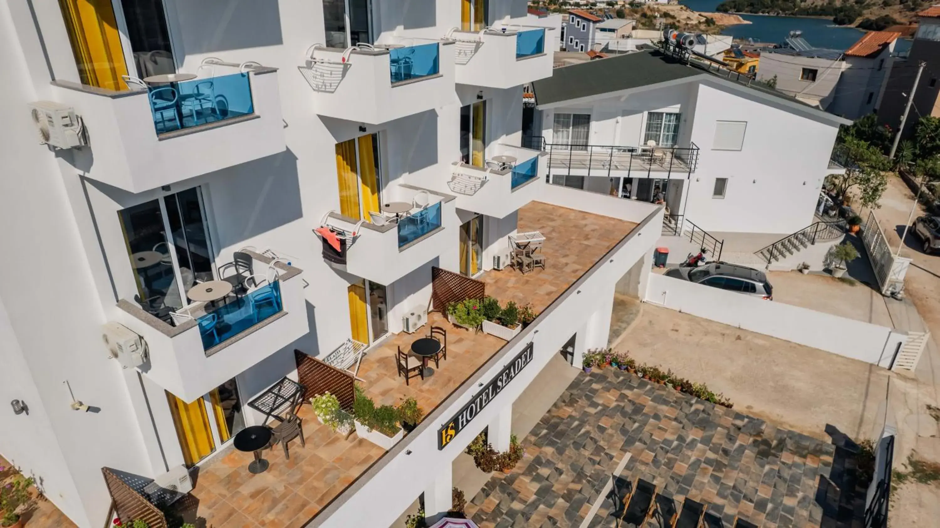 Property building in Hotel SEADEL Property building in Hotel SEADEL