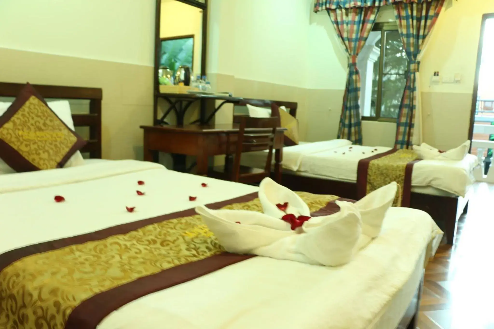 Bed in Mali Namphu Hotel Bed in Mali Namphu Hotel