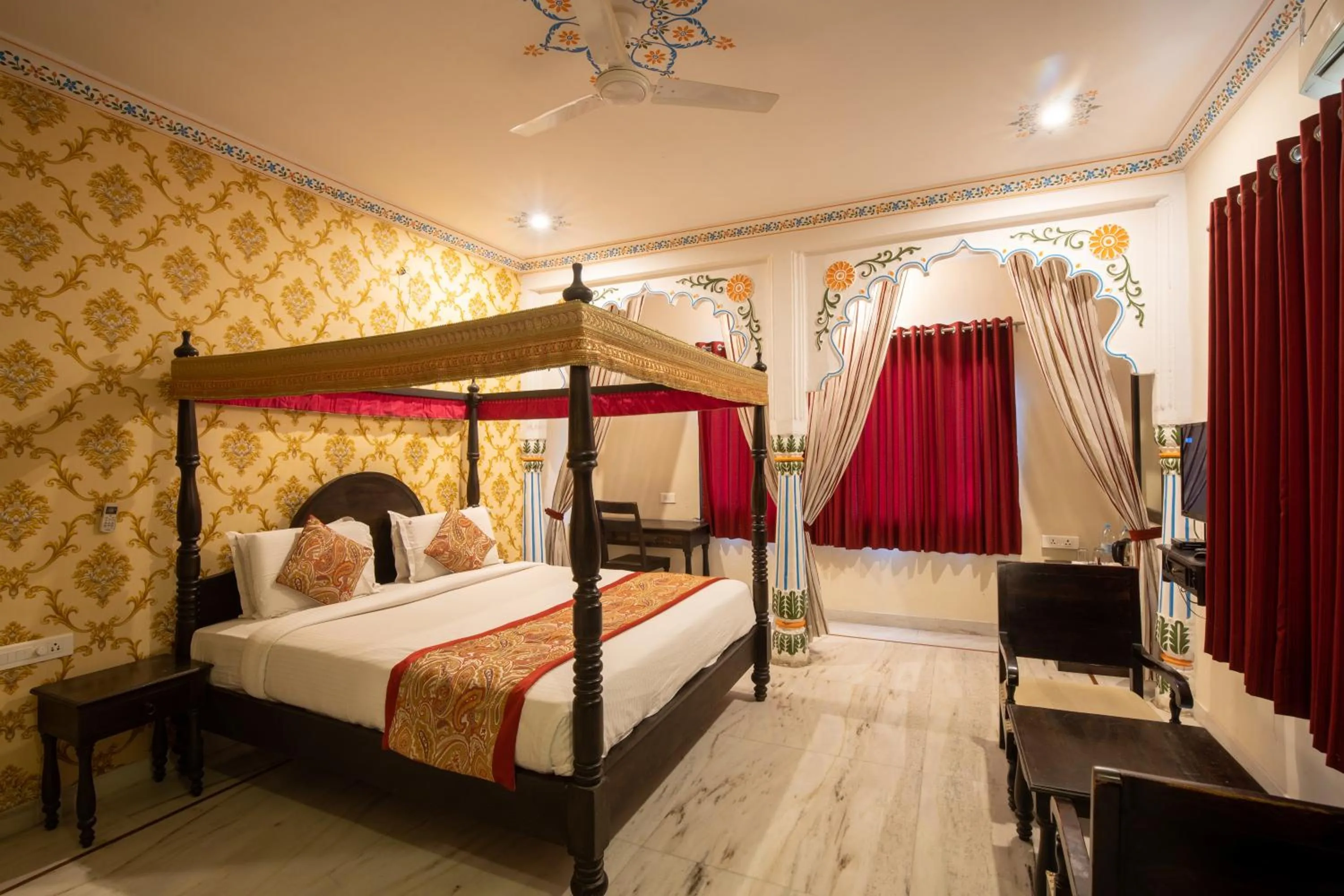 Photo of the whole room in Hotel Royal Pratap Niwas