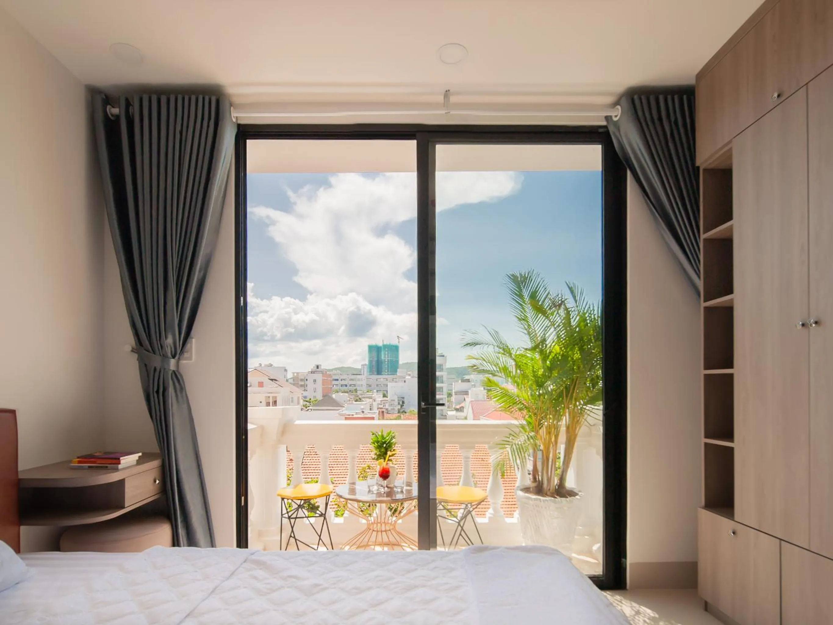 Bed in Uy Dương Hotel & Apartment - Nha Trang