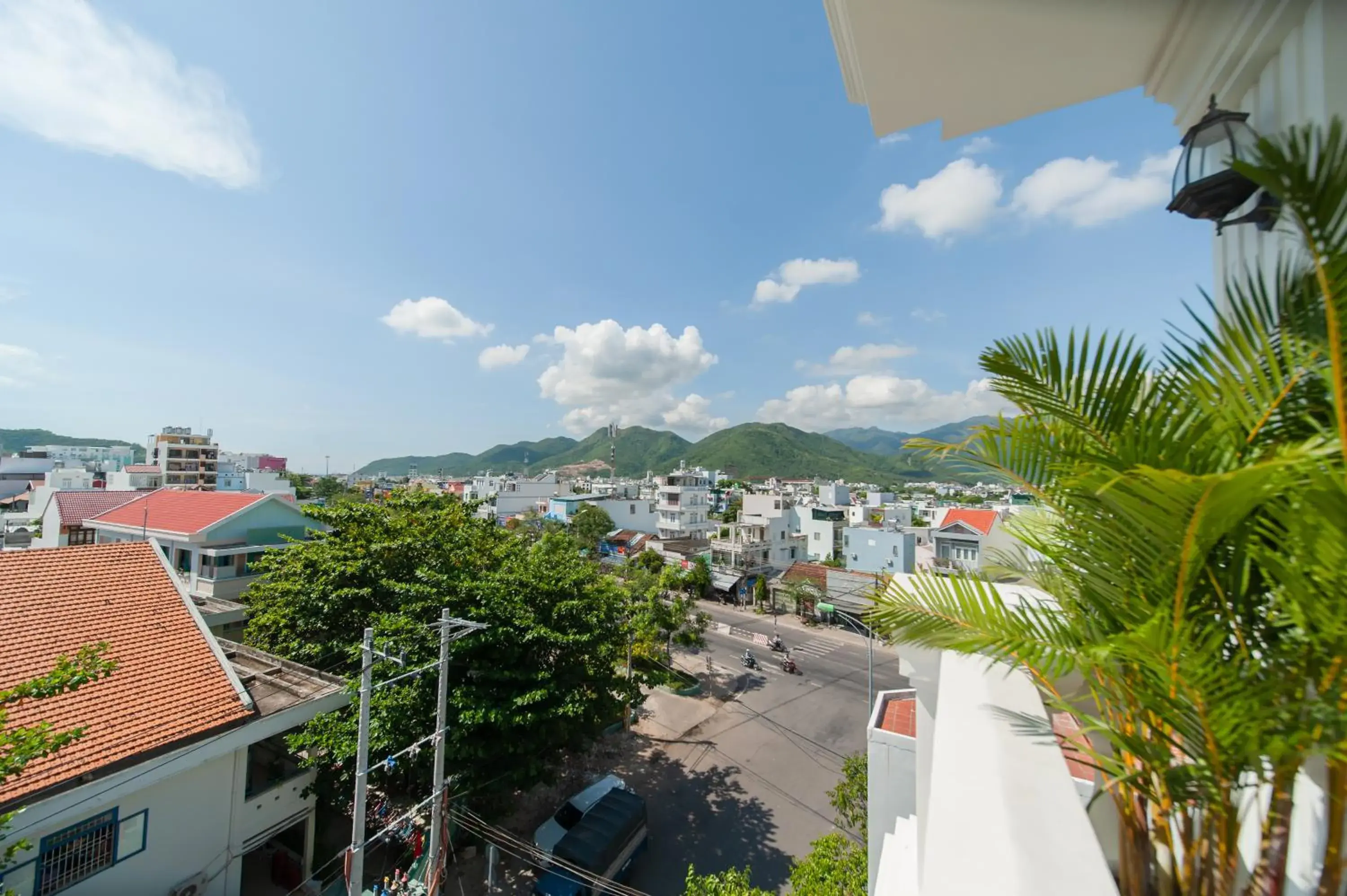 Property building in Uy Dương Hotel & Apartment - Nha Trang Property building in Uy Dương Hotel & Apartment - Nha Trang