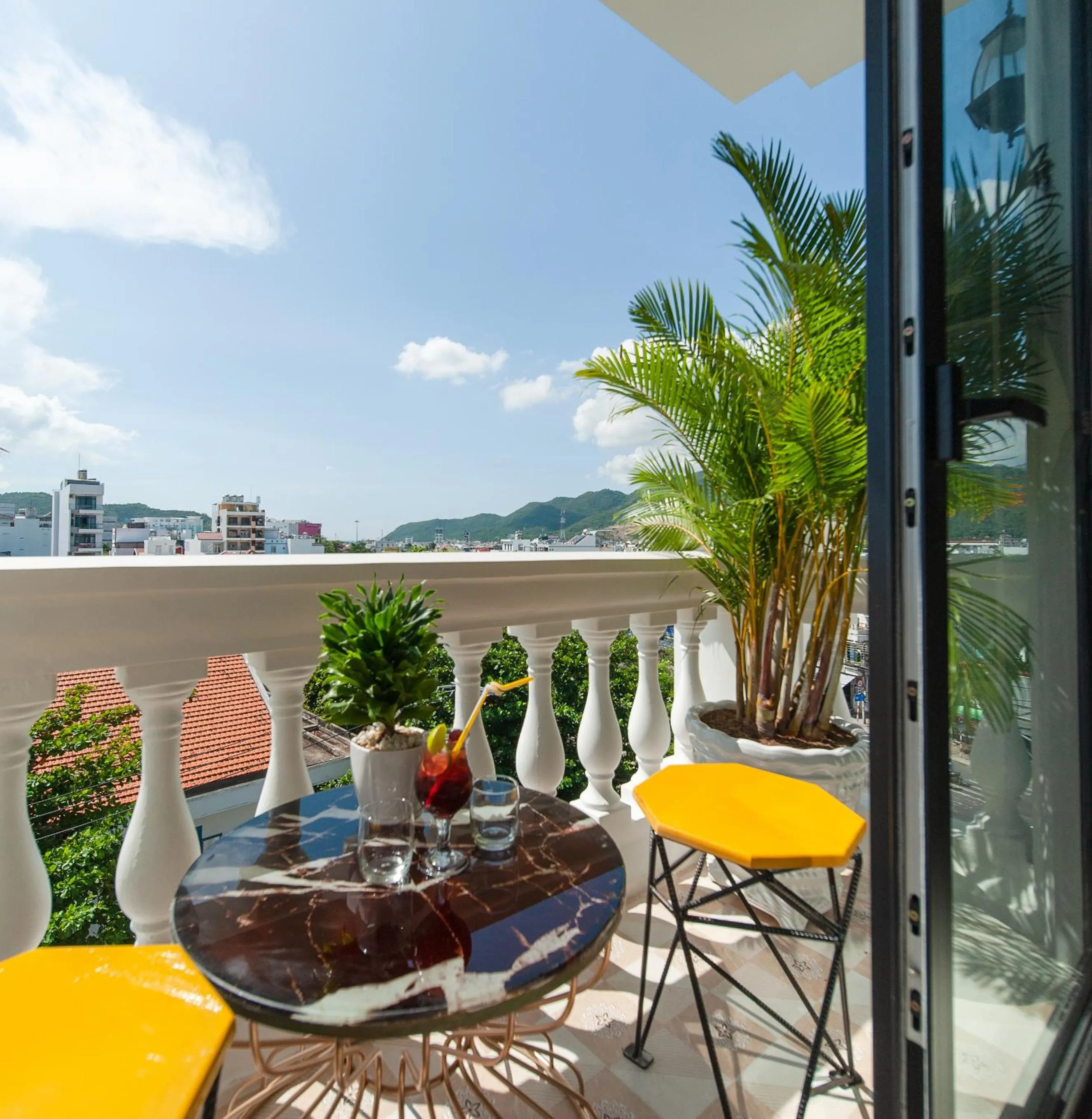 Patio in Uy Dương Hotel & Apartment - Nha Trang