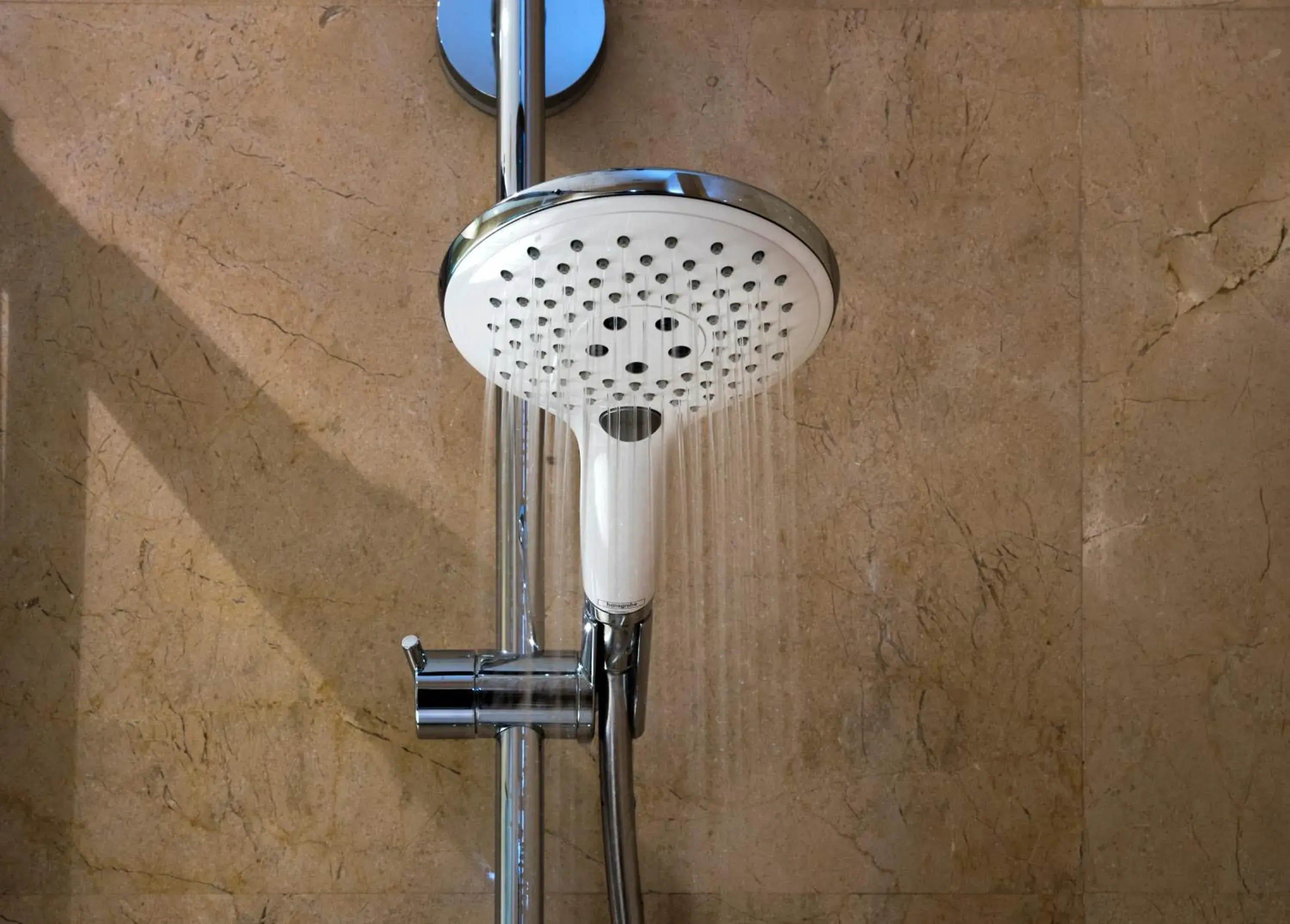 Superior Double or Twin Room in NH Lleida Pirineos Superior Double or Twin Room in NH Lleida Pirineos