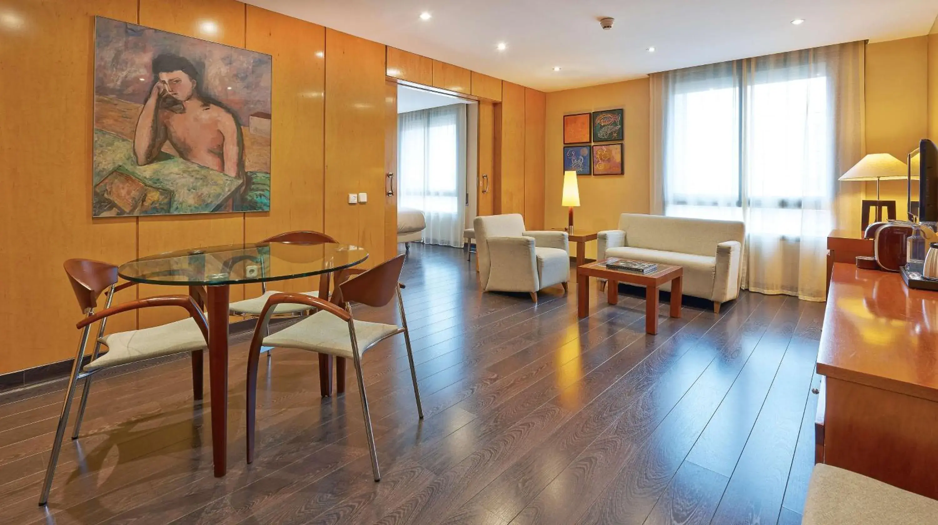 Photo of the whole room in NH Lleida Pirineos Photo of the whole room in NH Lleida Pirineos