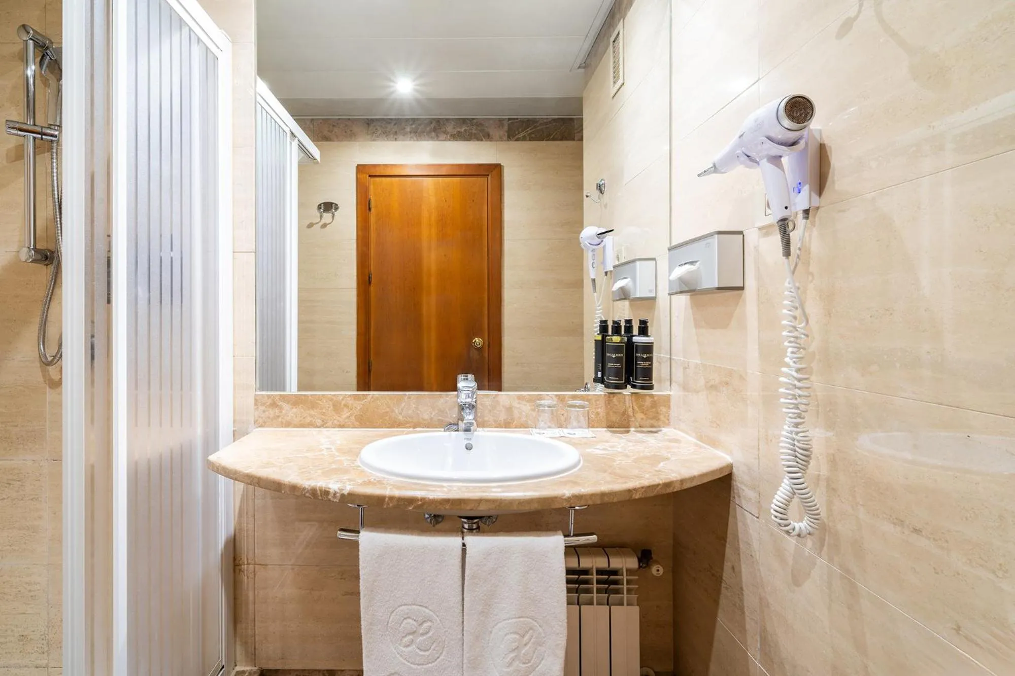 Bathroom in Exe Pozuelo