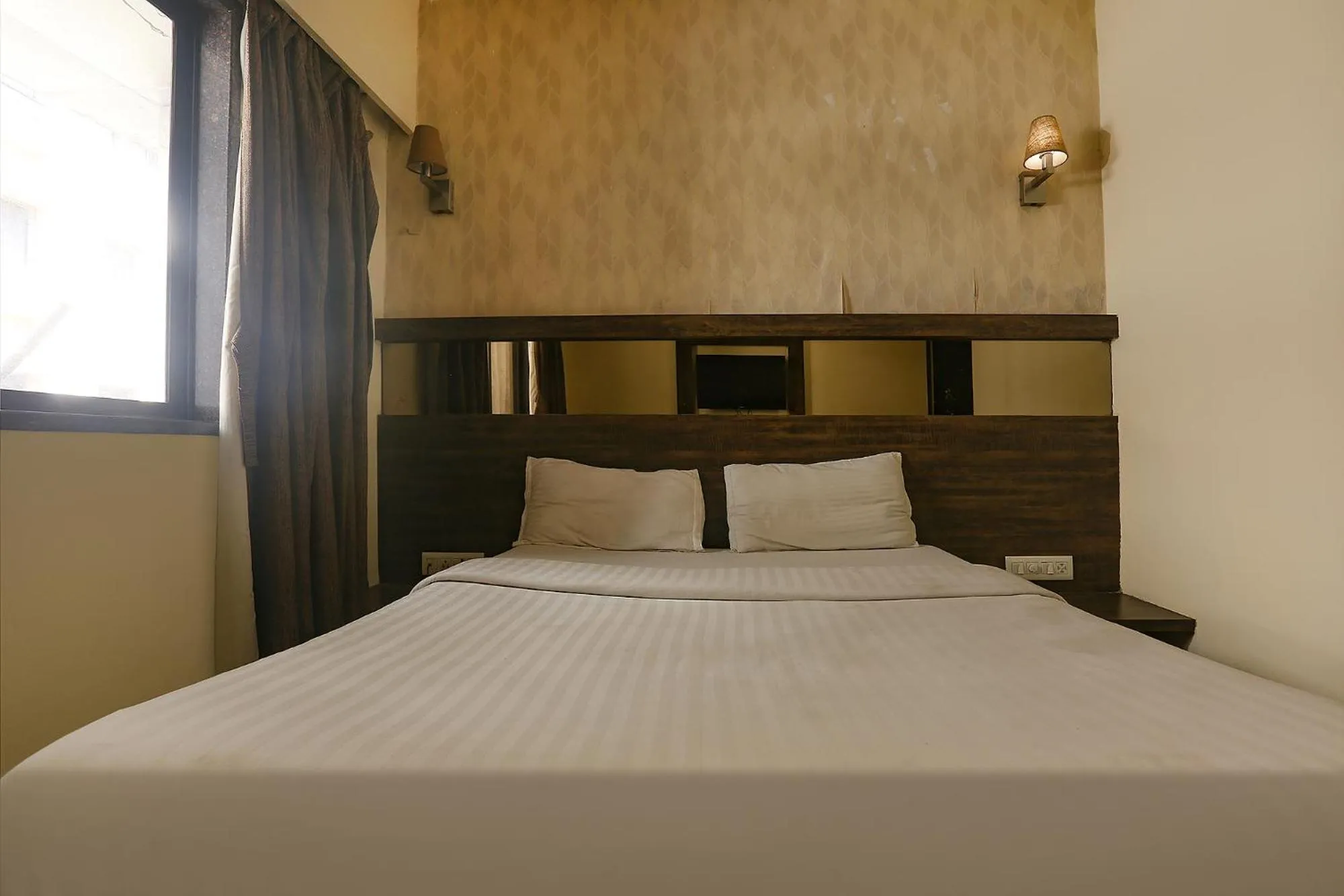 Photo of the whole room, Bed in Via Shivani Residency - Mira Road