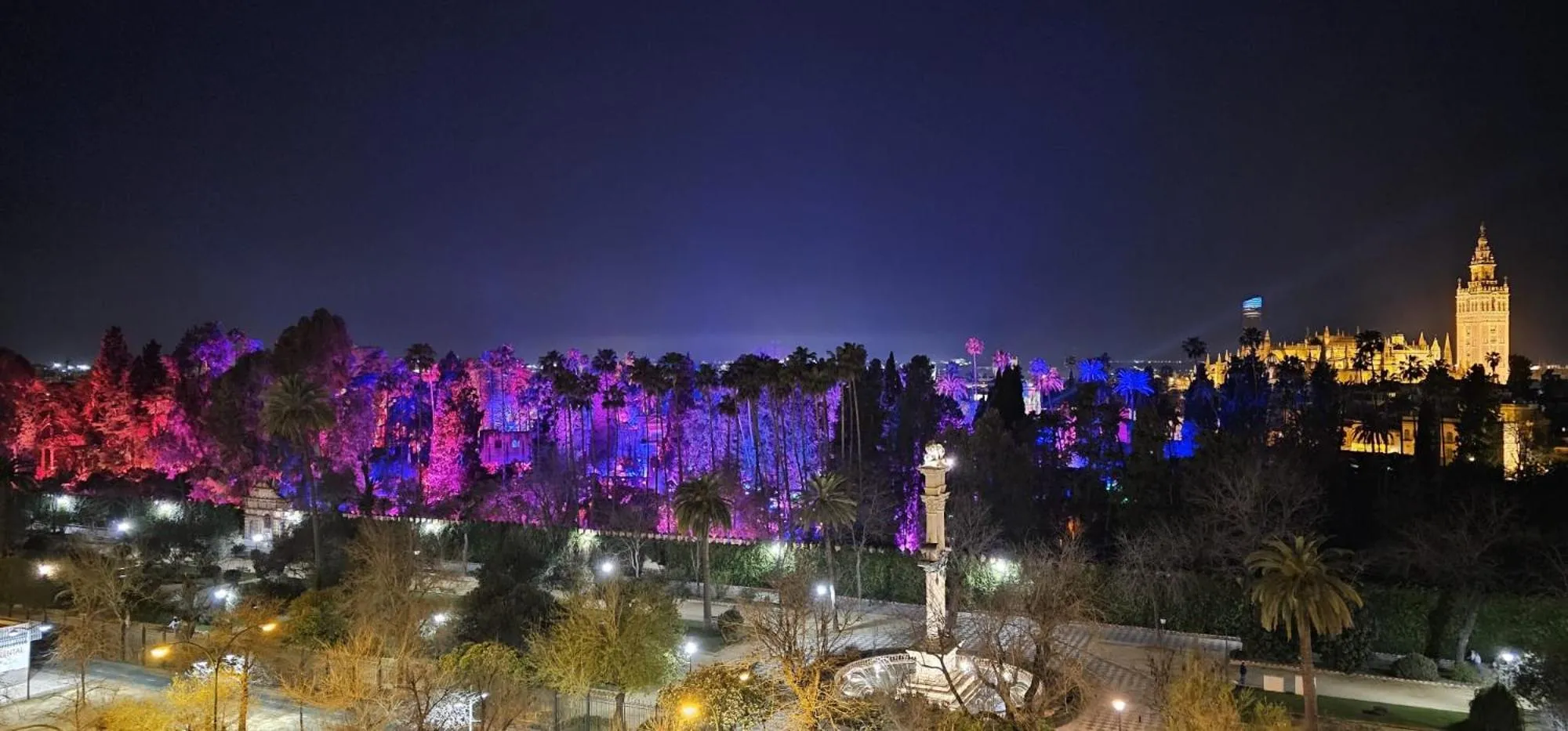 Night in Hotel Alcázar