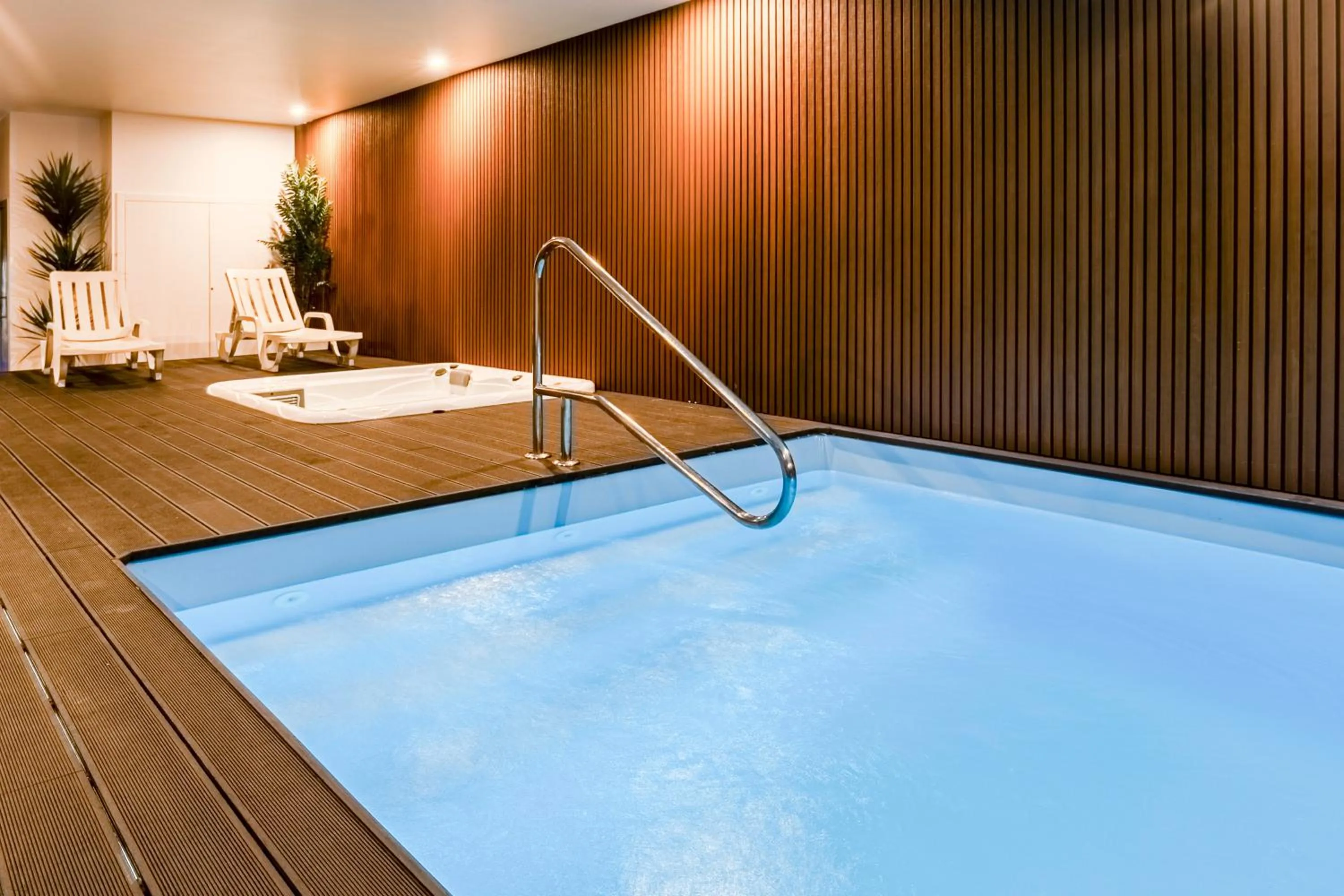 Hot Tub in Lena Village Hotel and Spa